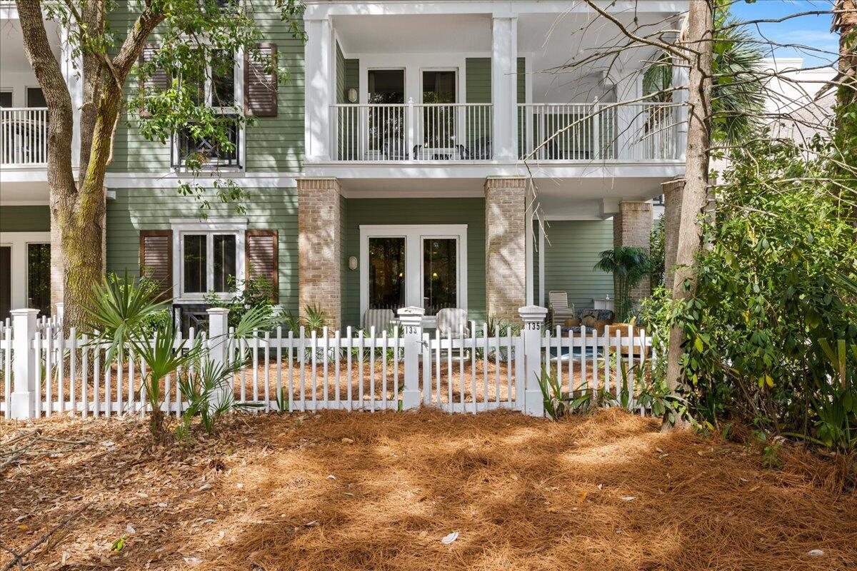 PILOT HOUSE - Residential