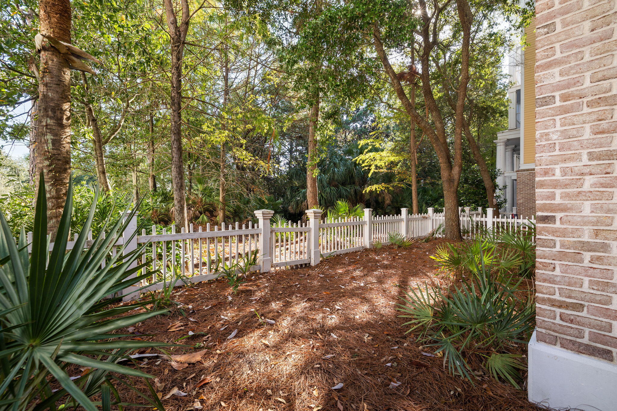 PILOT HOUSE - Residential