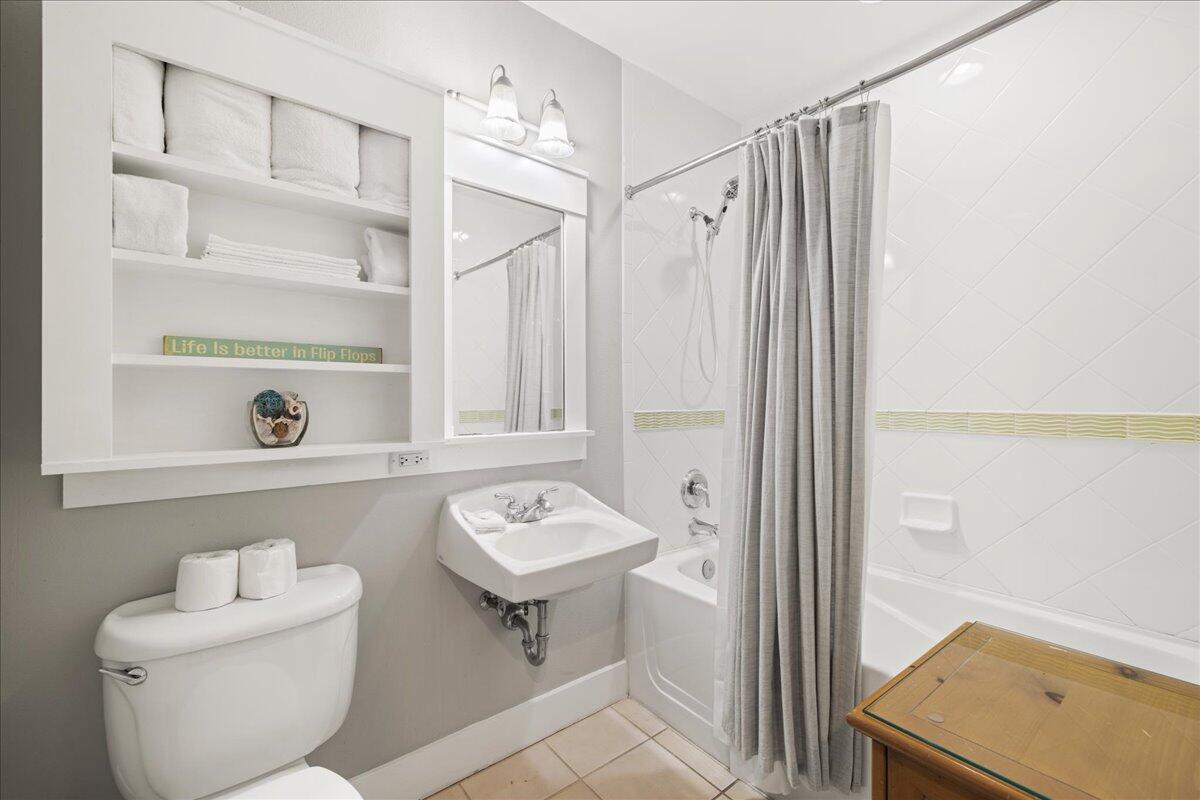 PILOT HOUSE - Residential