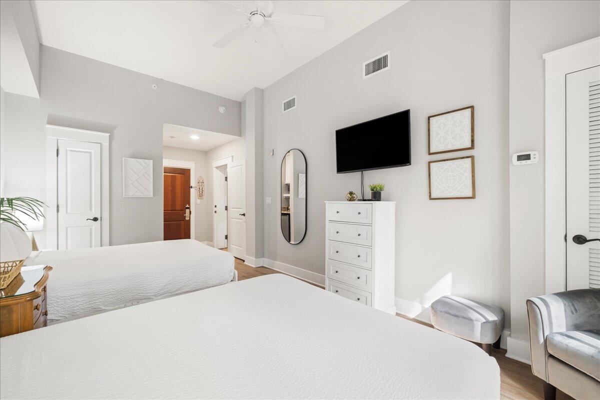 PILOT HOUSE - Residential