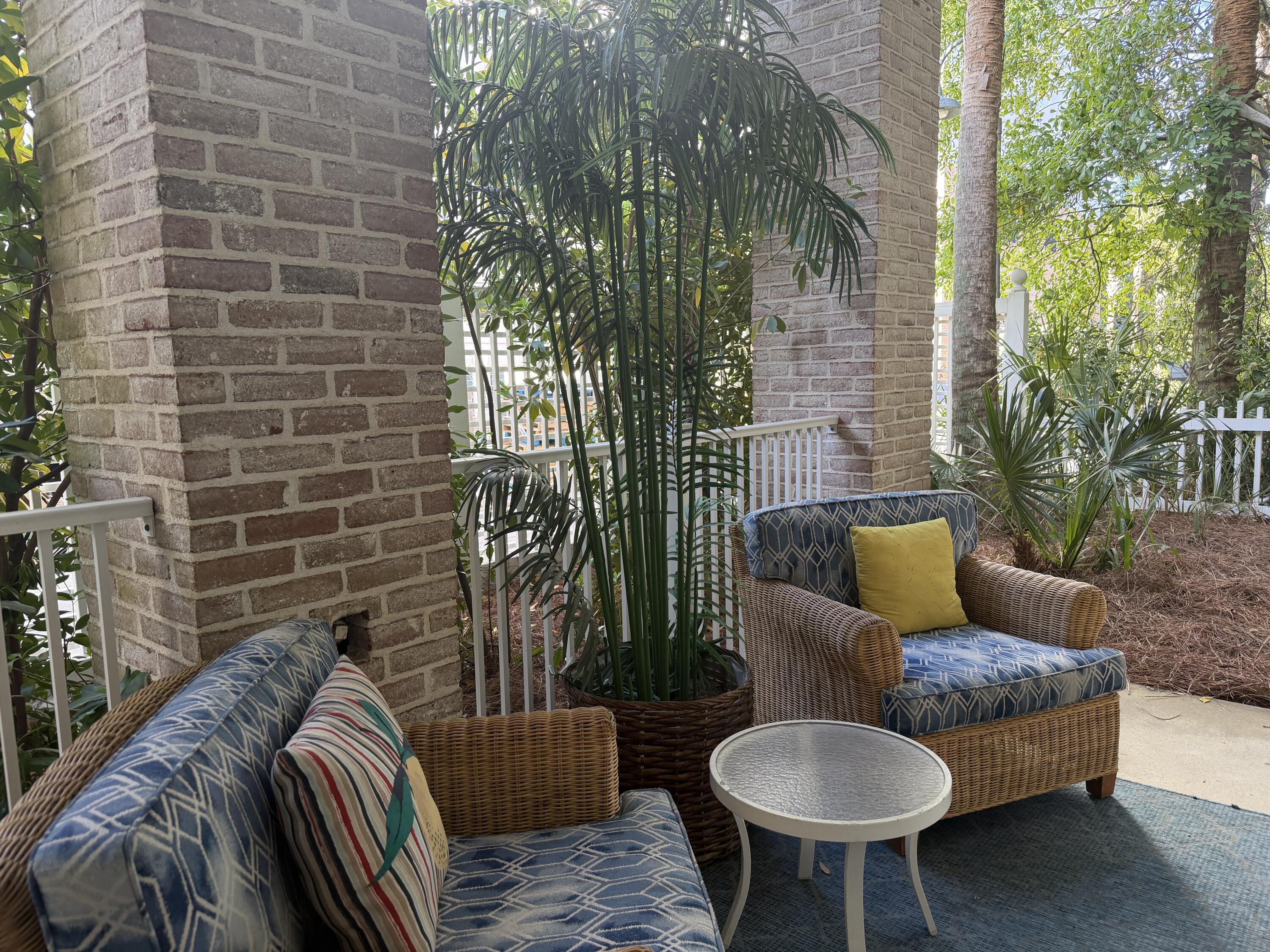 PILOT HOUSE - Residential