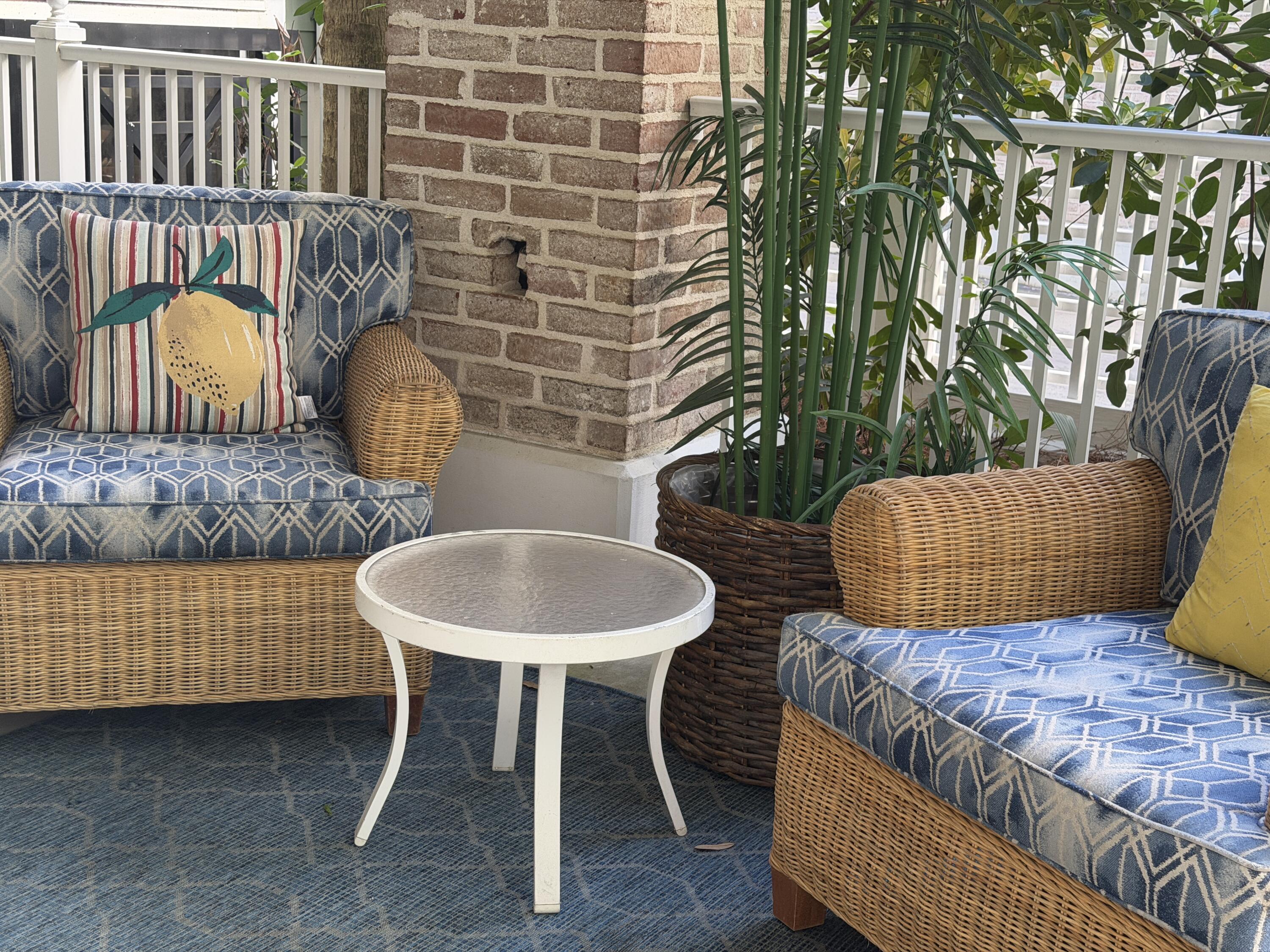 PILOT HOUSE - Residential