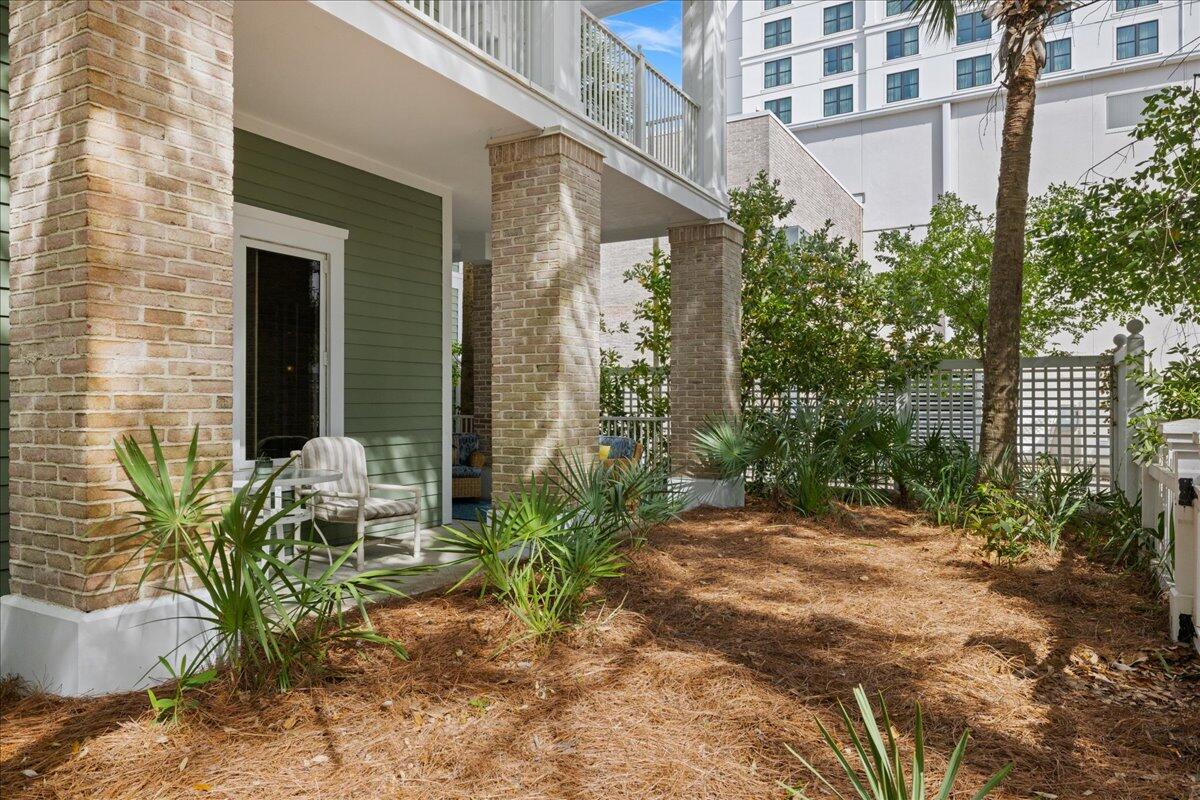 PILOT HOUSE - Residential