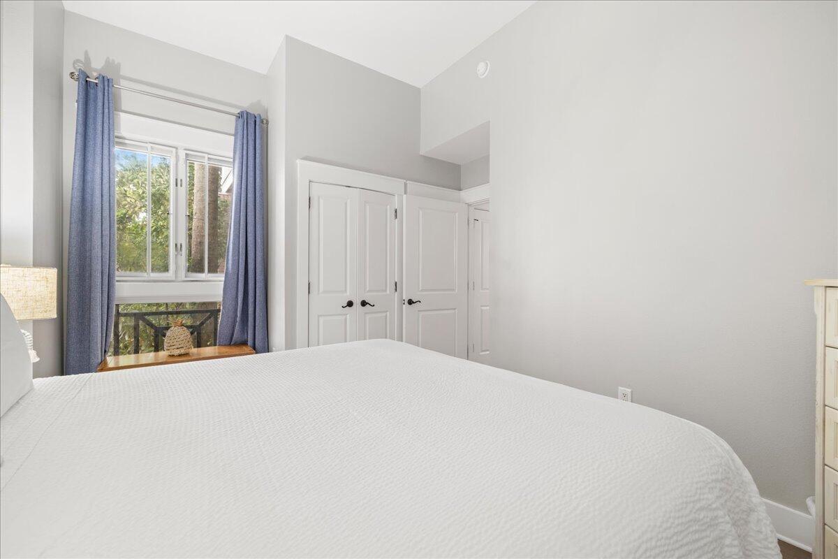 PILOT HOUSE - Residential