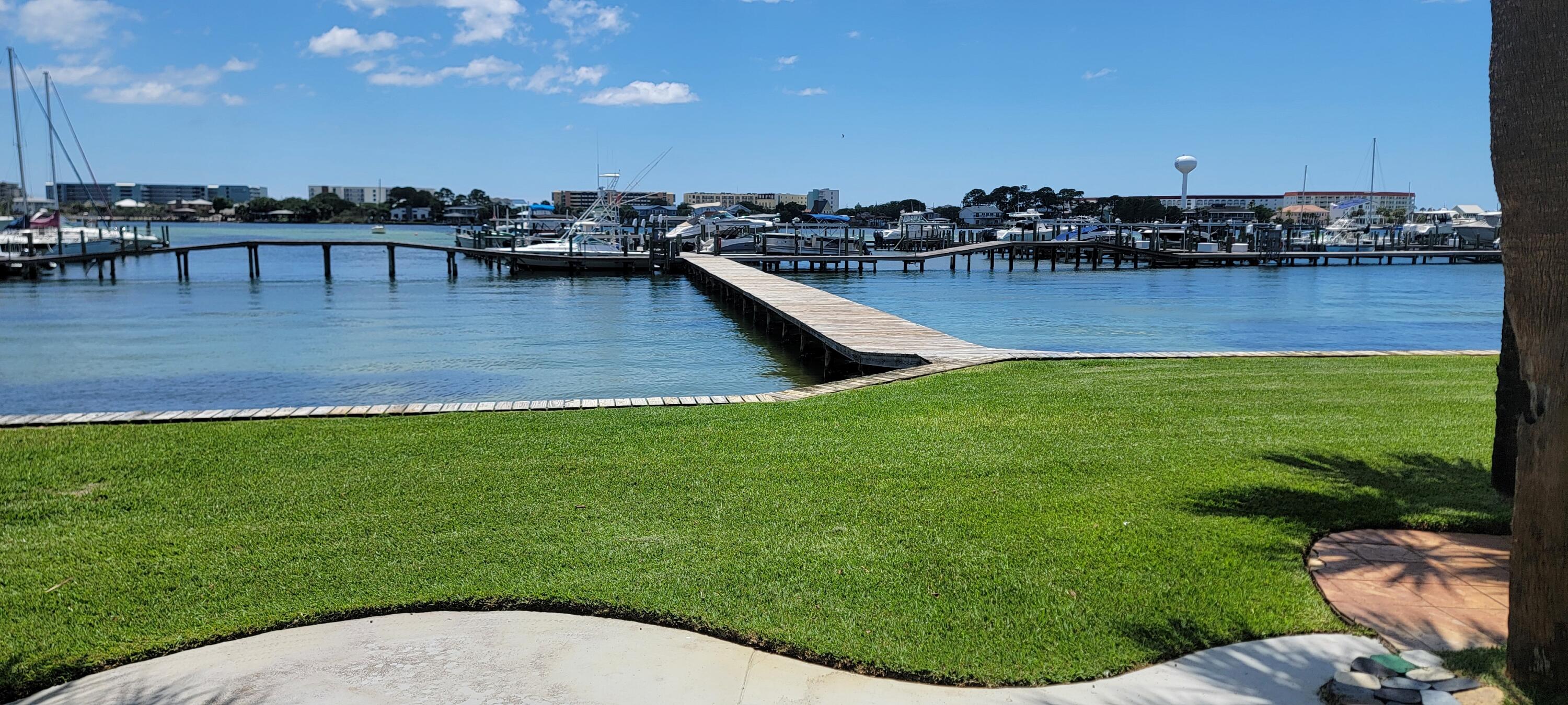 BROOKS LANDING - Residential