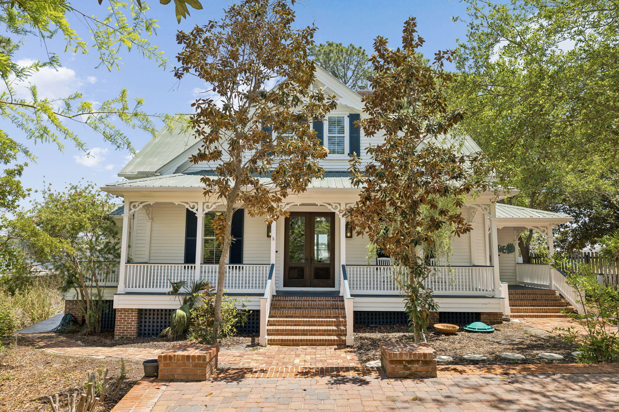 EASTERN LAKE S/D - Residential