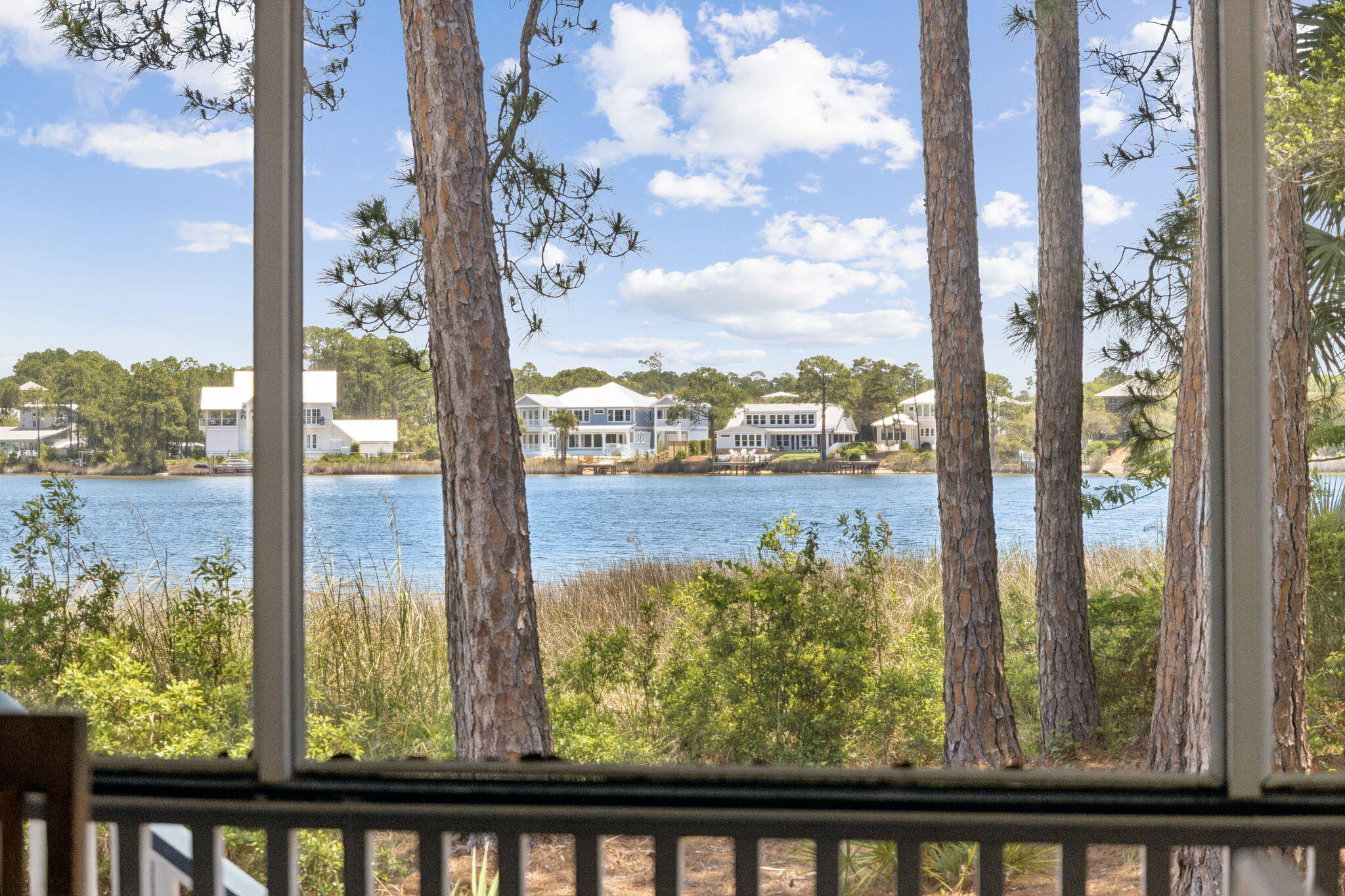 EASTERN LAKE S/D - Residential