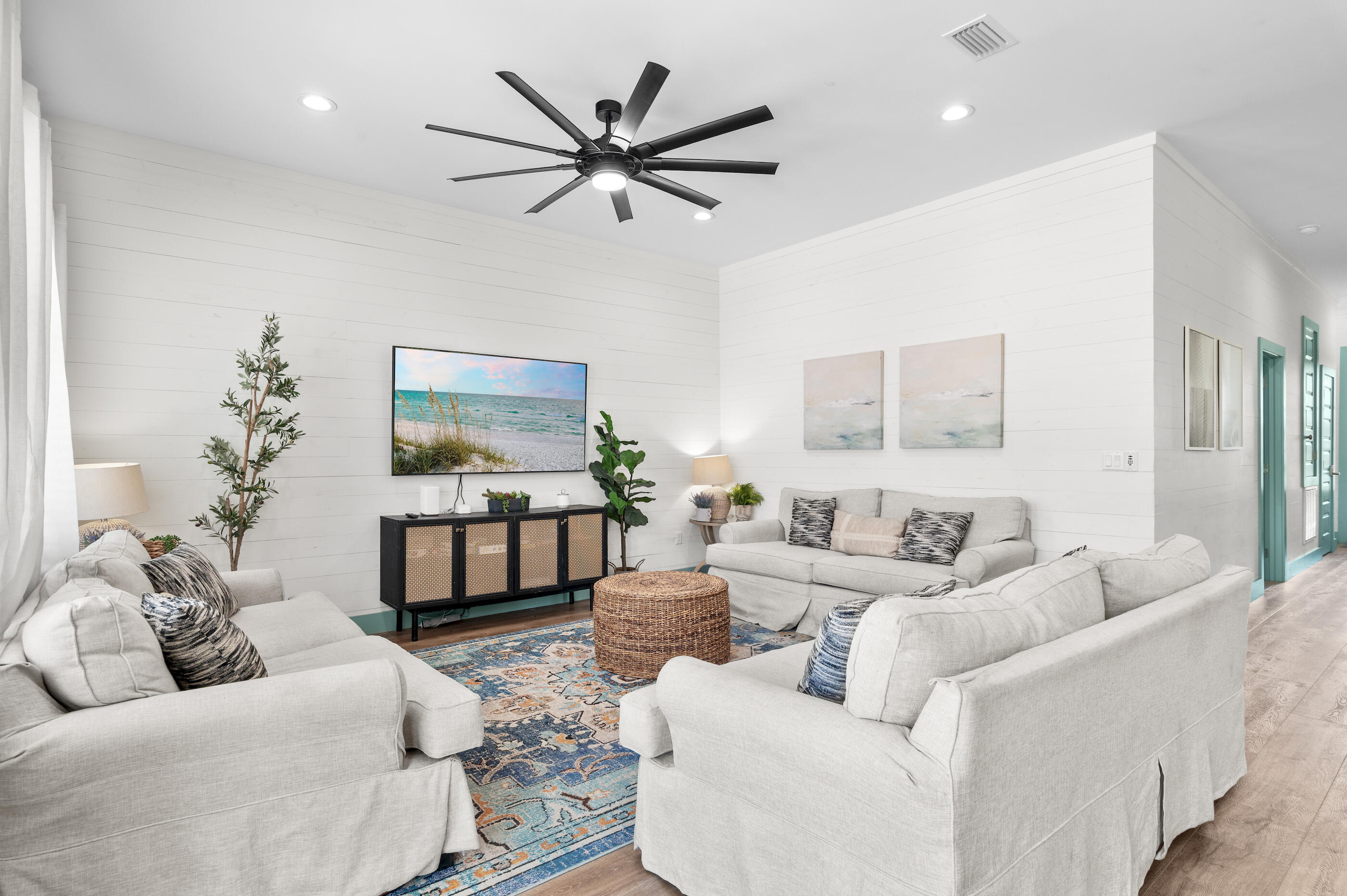 FRANGISTA BEACH 2ND ADDN - Residential