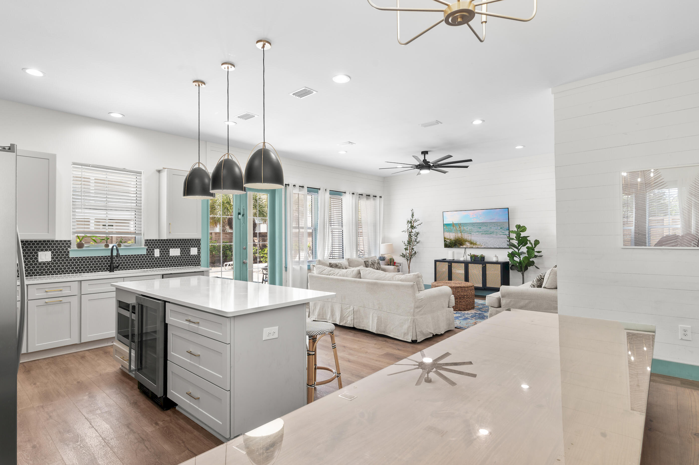 FRANGISTA BEACH 2ND ADDN - Residential