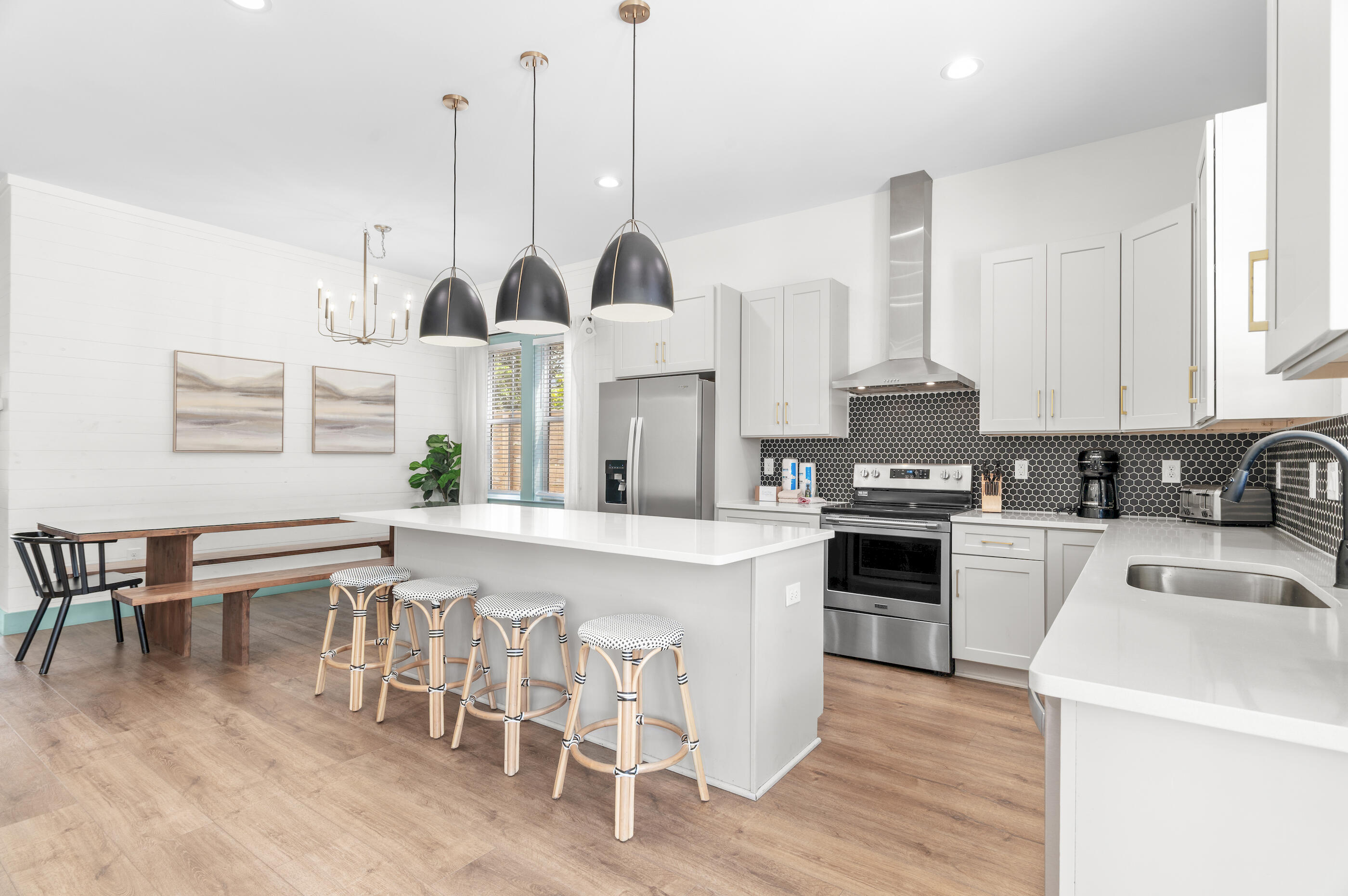 FRANGISTA BEACH 2ND ADDN - Residential