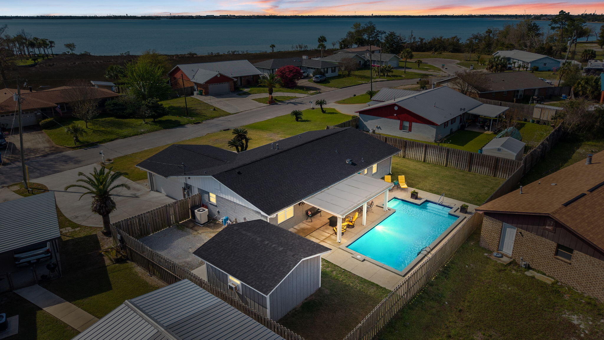 BAY FRONT - Residential