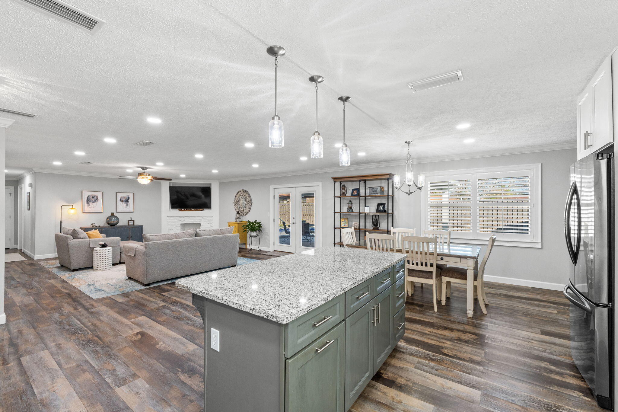 BAY FRONT - Residential