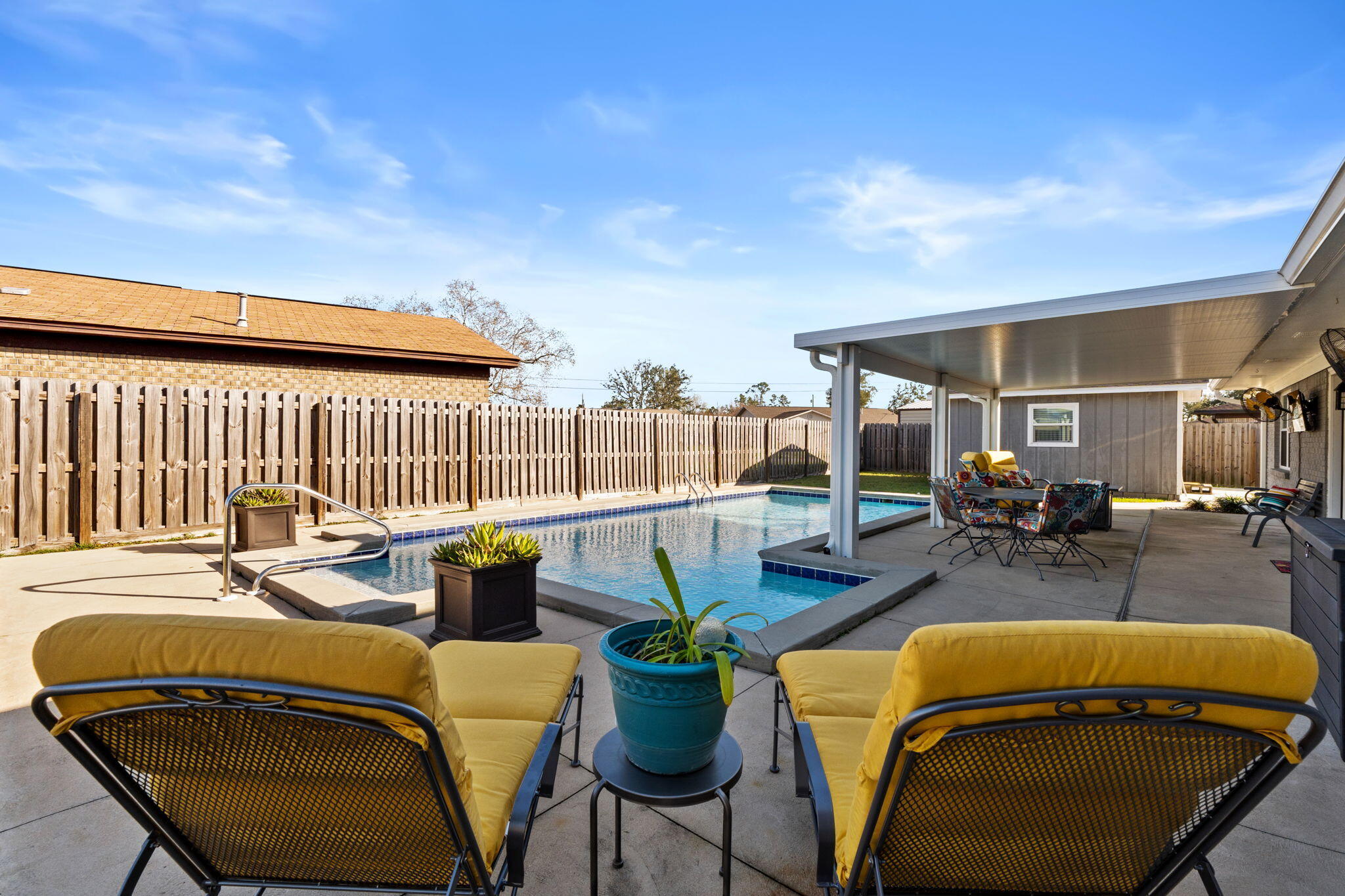 BAY FRONT - Residential