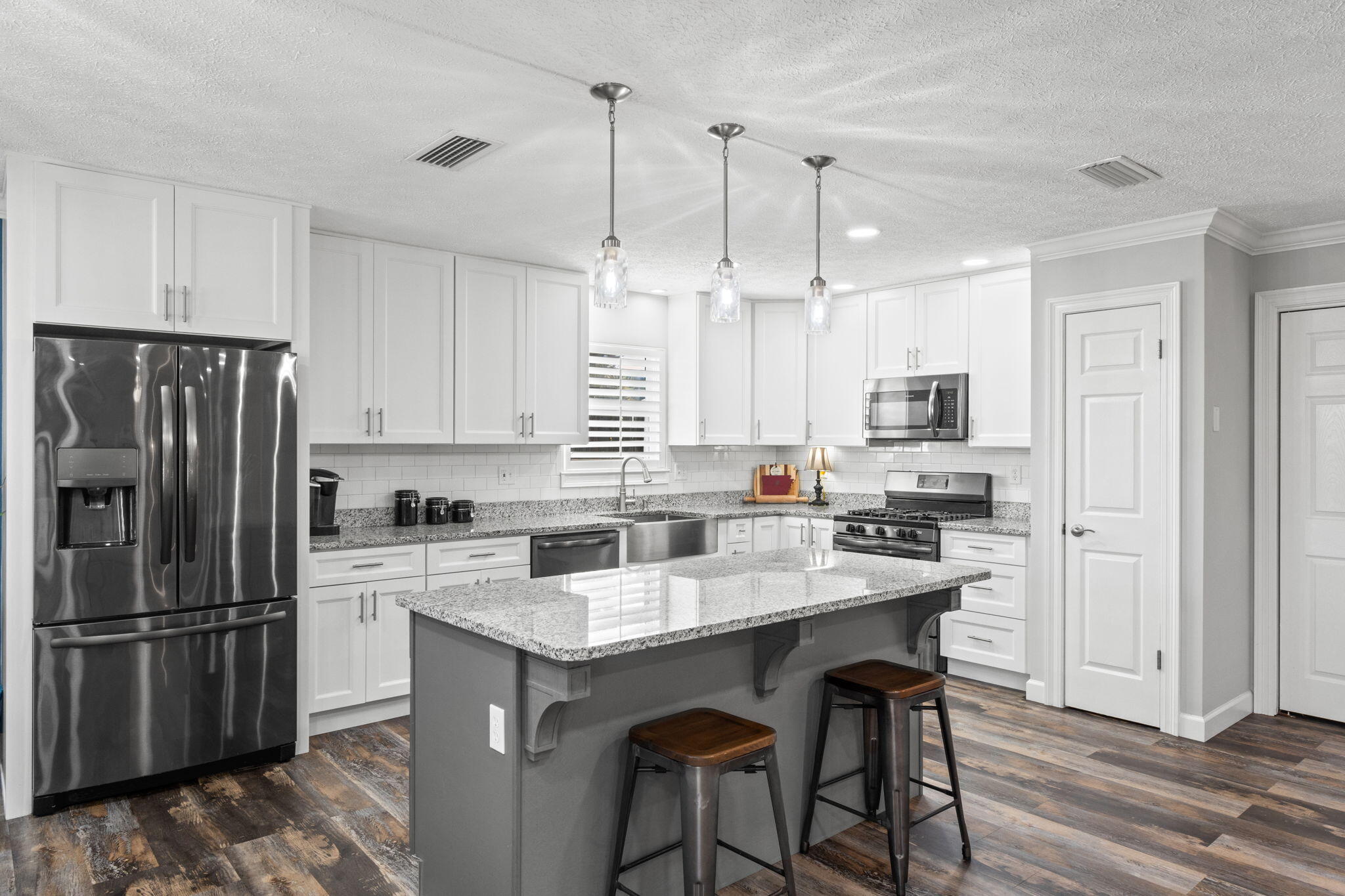 BAY FRONT - Residential