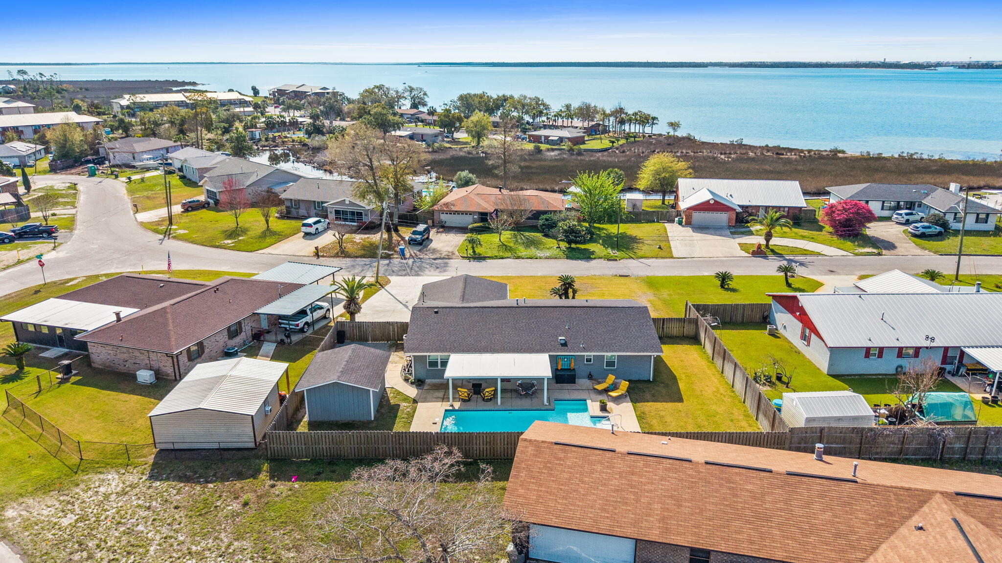 BAY FRONT - Residential