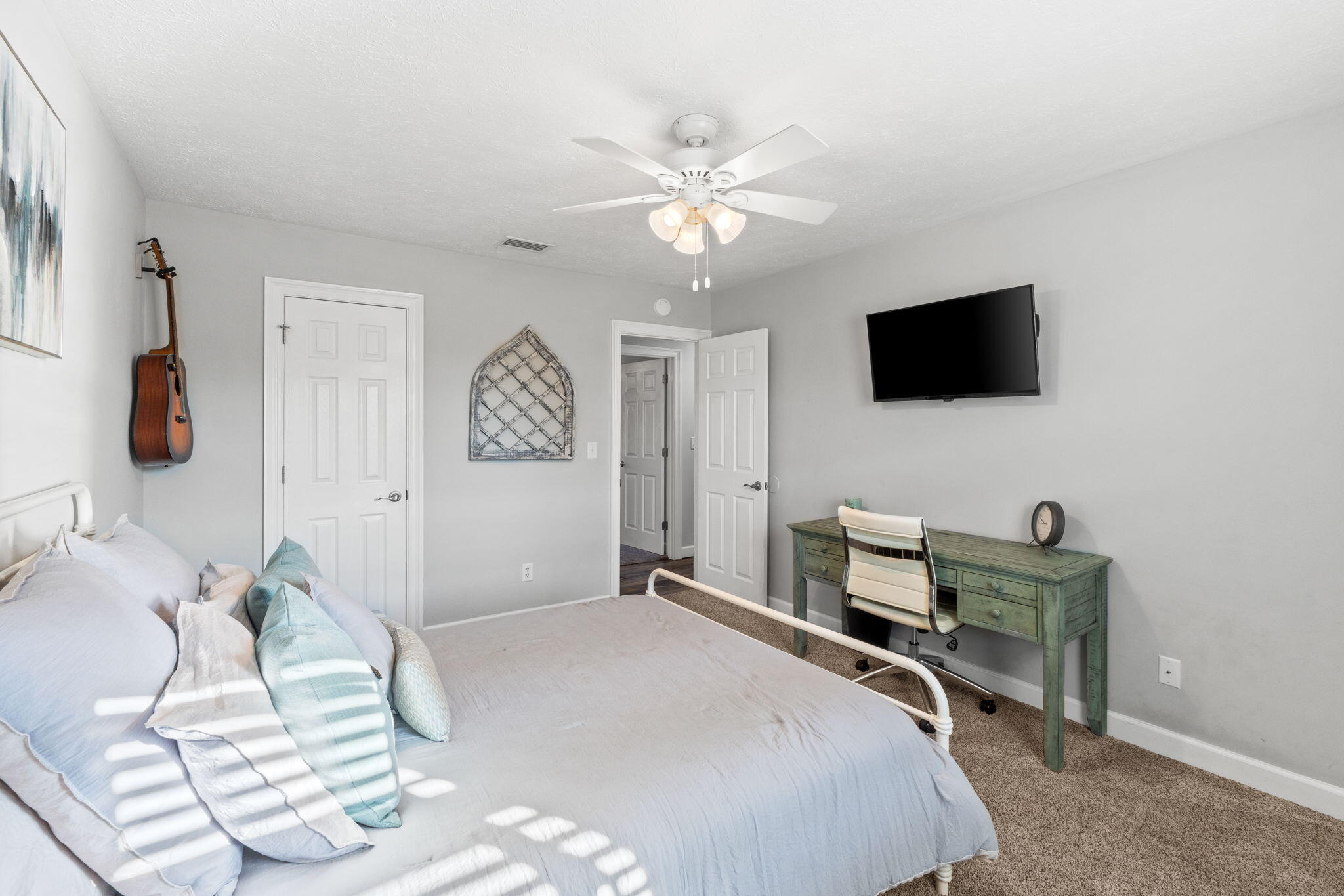 BAY FRONT - Residential