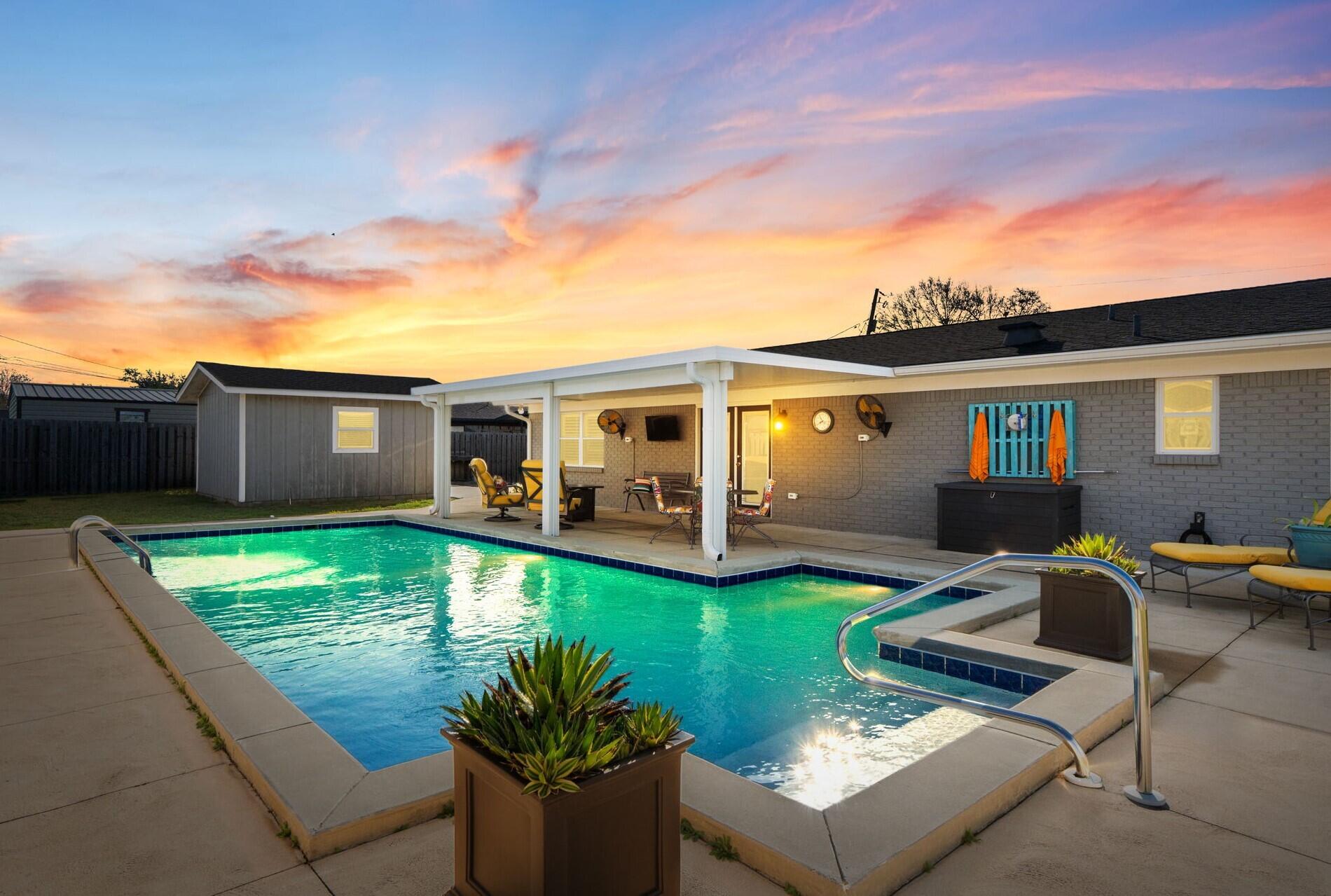 BAY FRONT - Residential