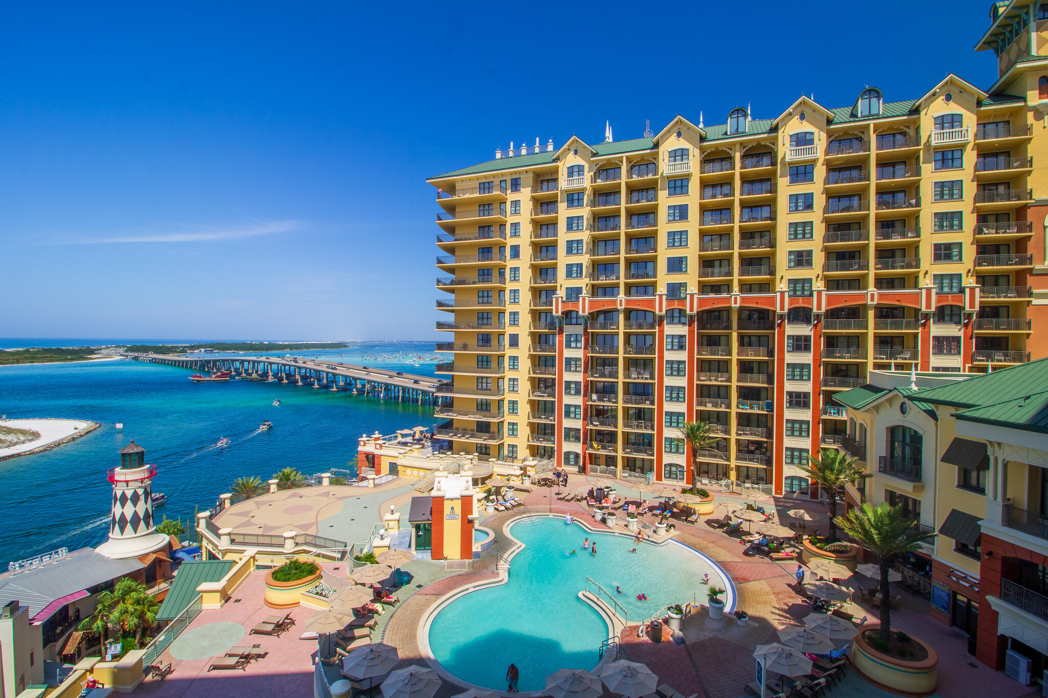 EMERALD GRANDE - Residential