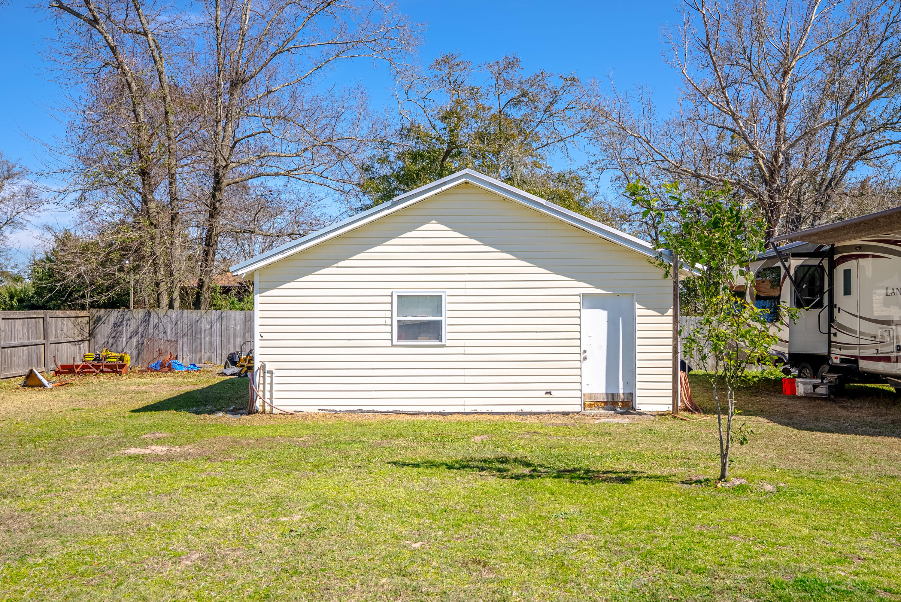 HILAND HILLS - Residential