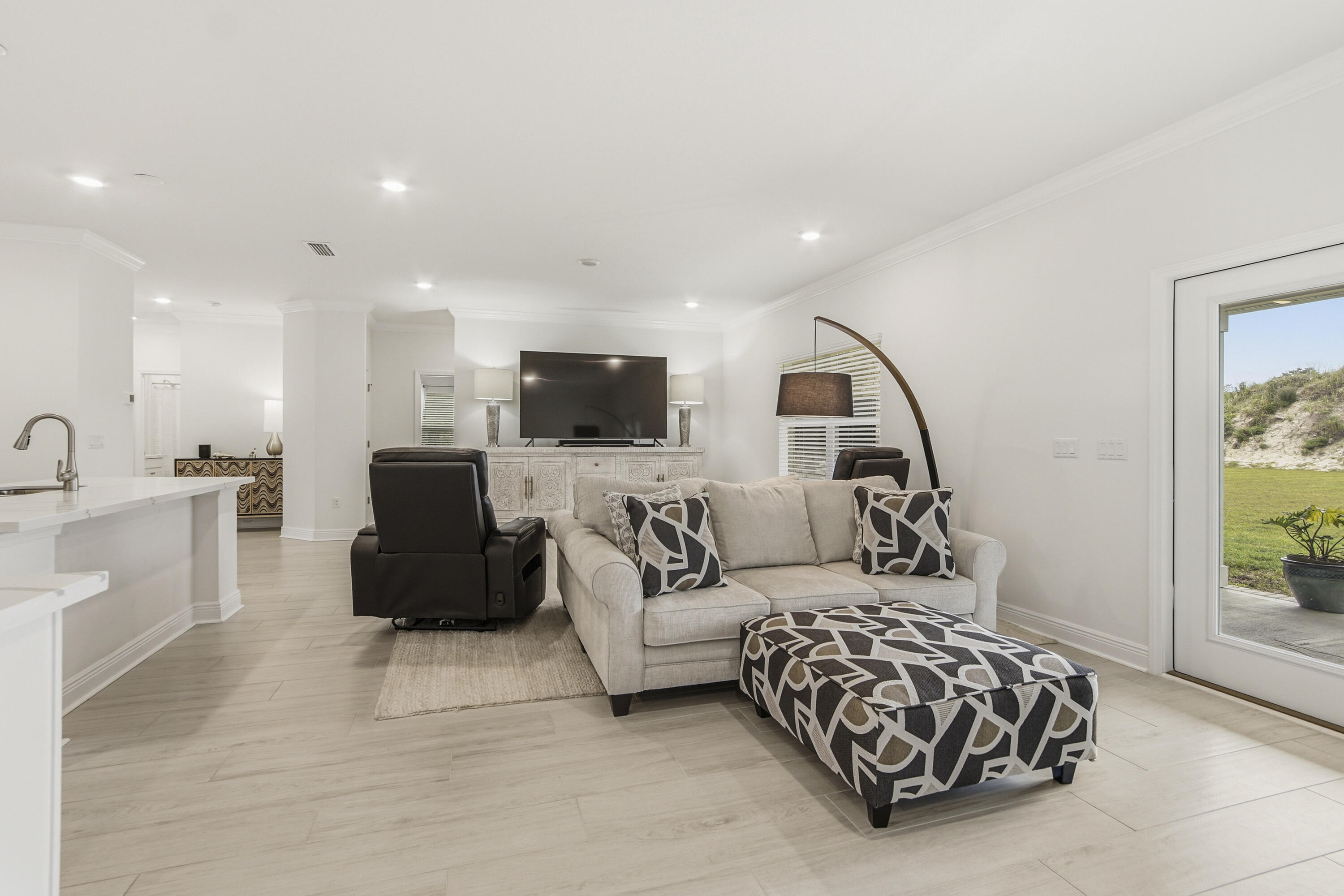 WINDSWEPT ESTATES - Residential