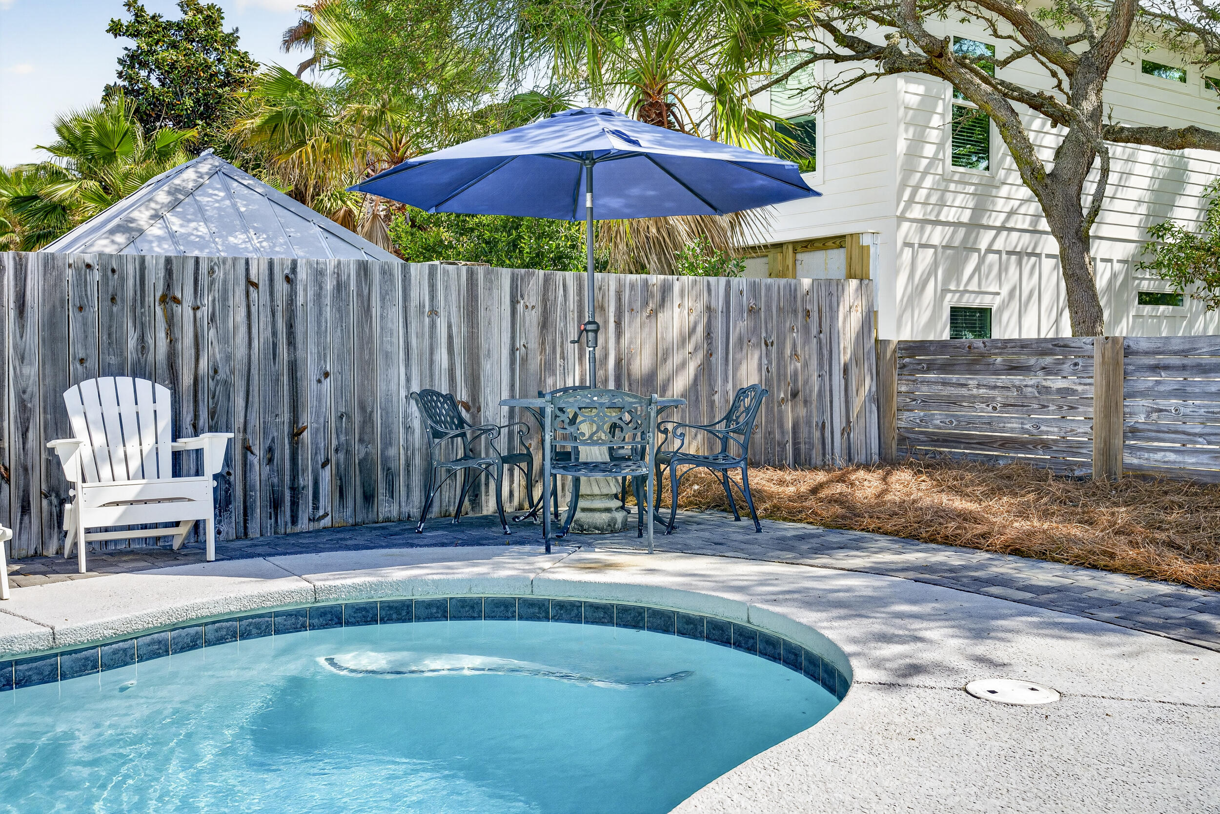 CRYSTAL BEACH - Residential