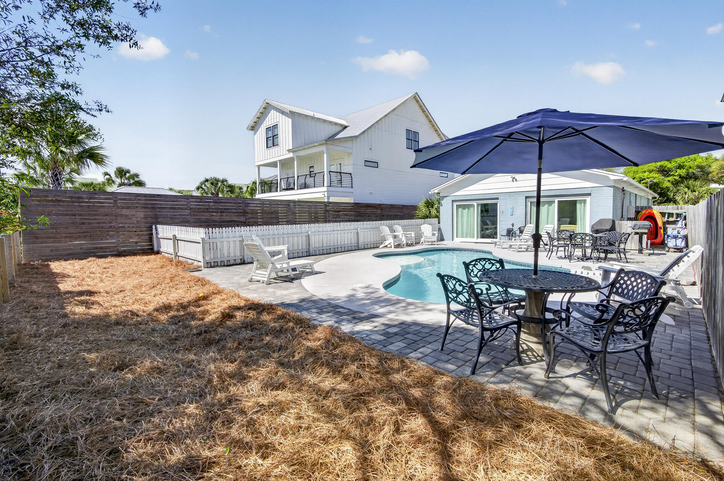 CRYSTAL BEACH - Residential