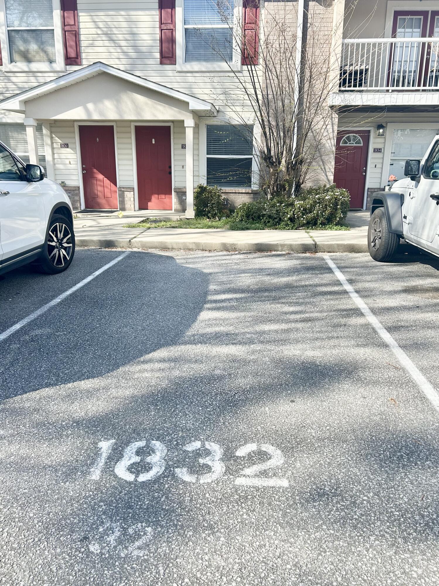 SHAY LIN T/H - Residential Lease