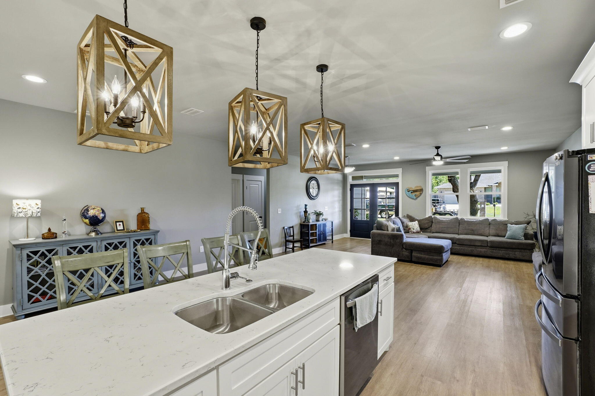 NAVARRE 2ND ADDITION - Residential