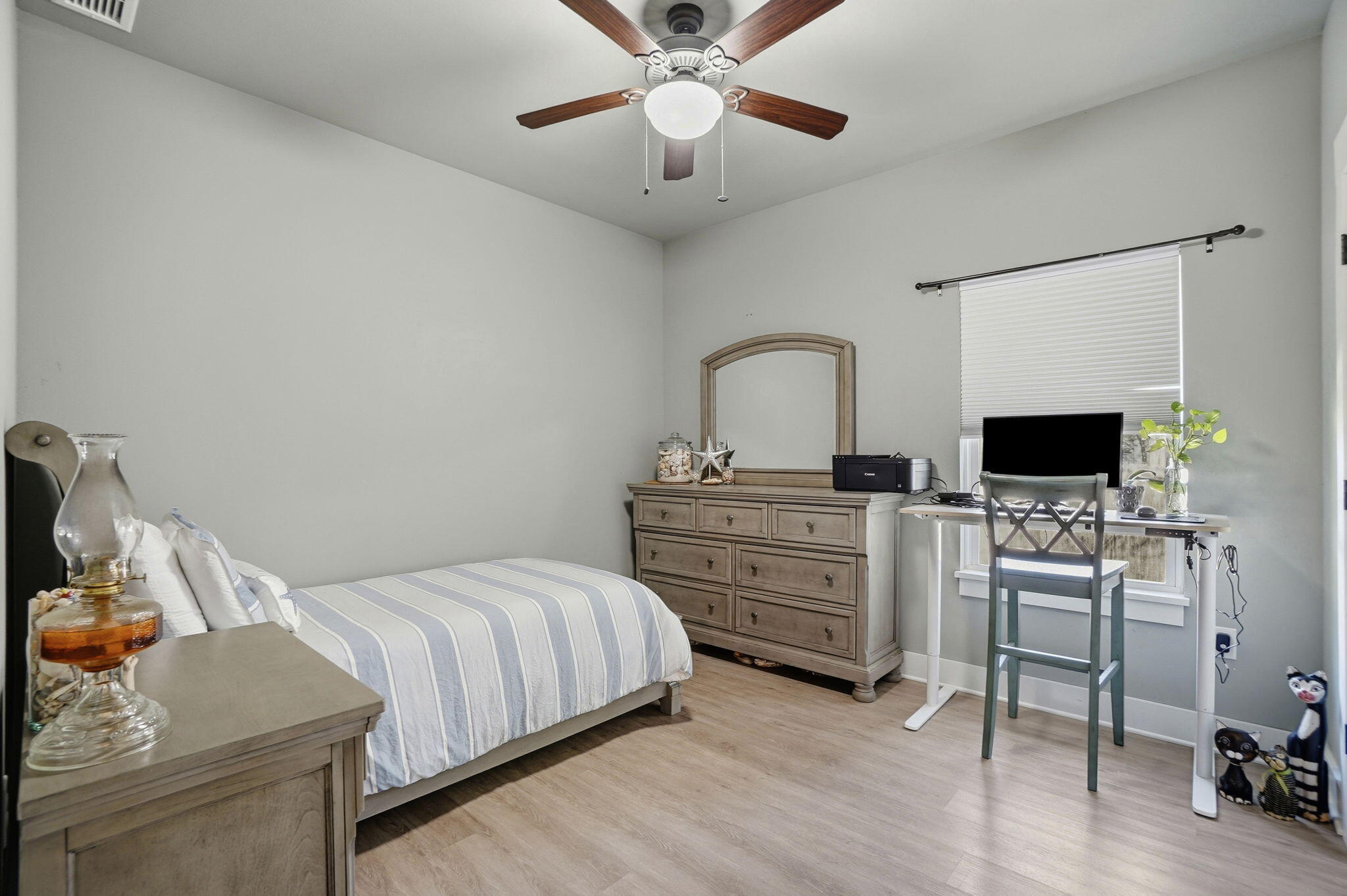 NAVARRE 2ND ADDITION - Residential