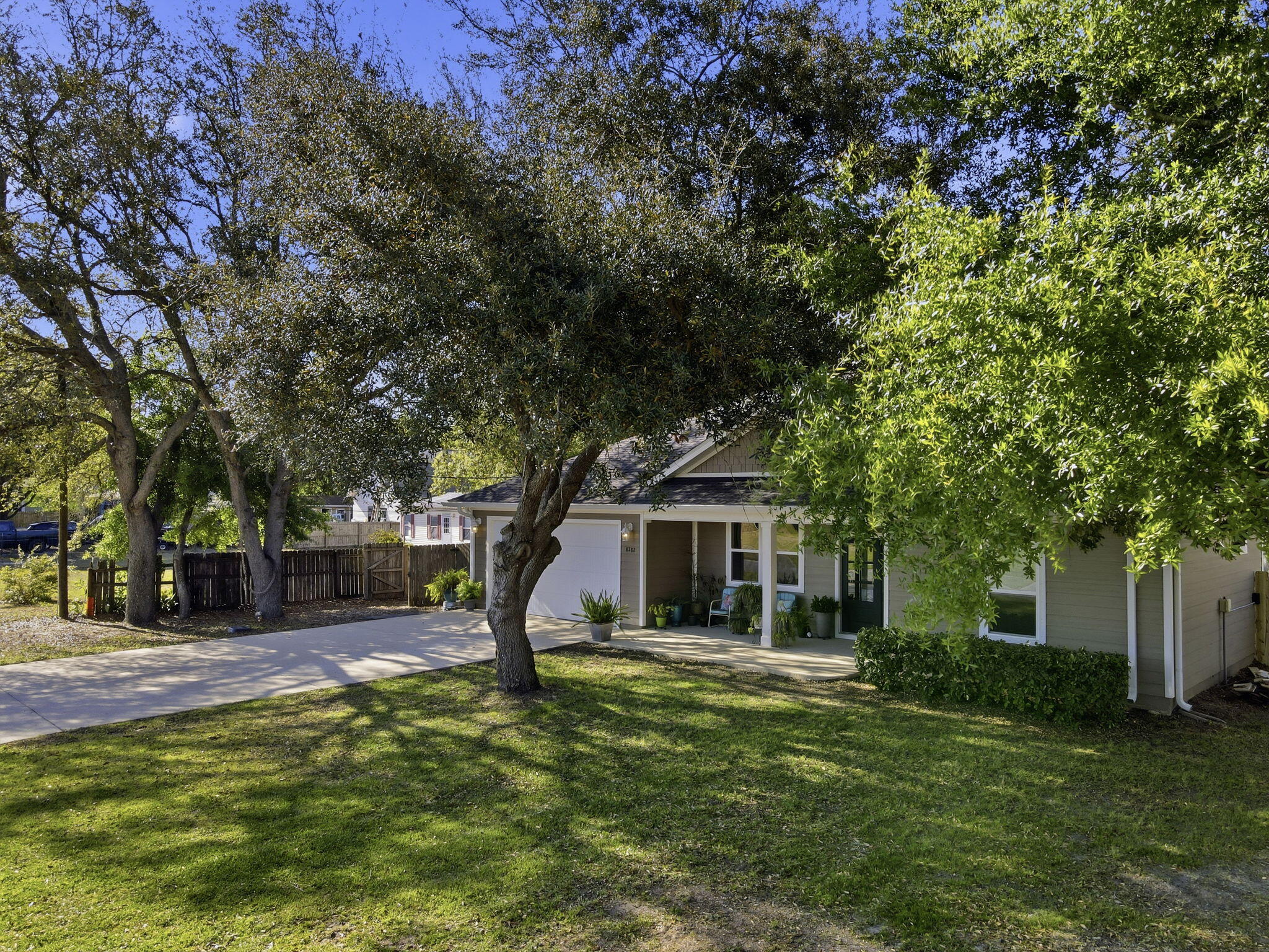 NAVARRE 2ND ADDITION - Residential