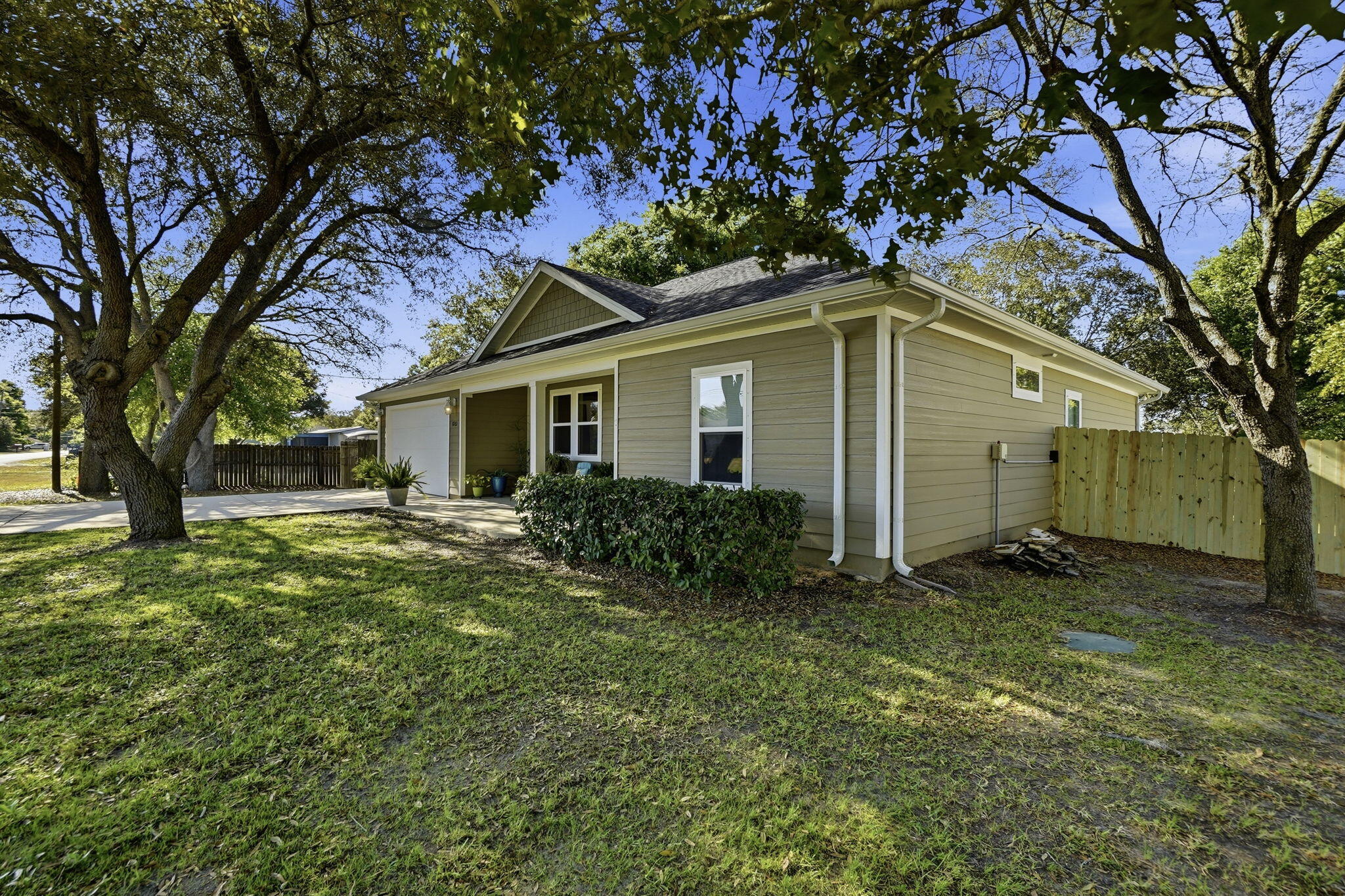 NAVARRE 2ND ADDITION - Residential