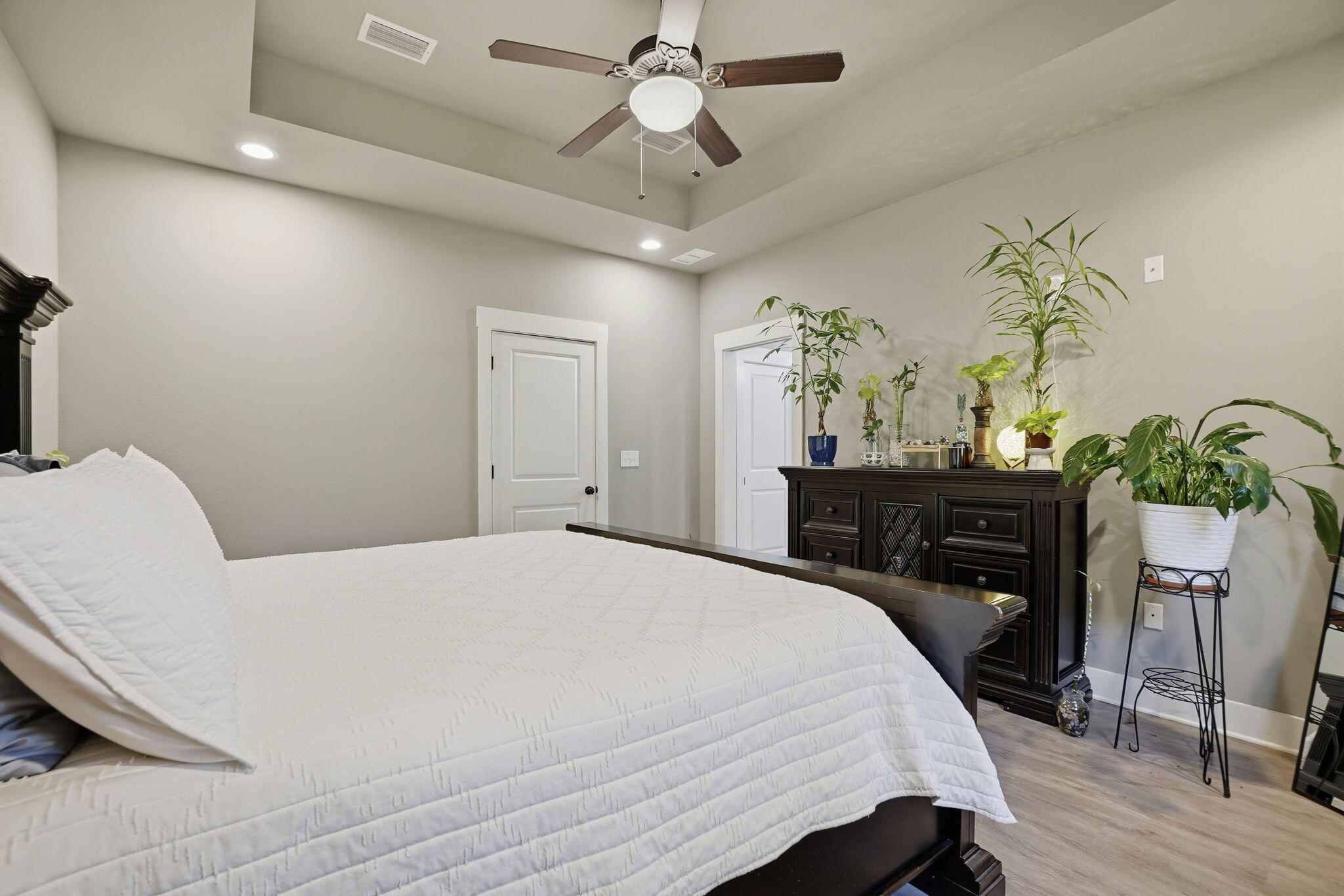 NAVARRE 2ND ADDITION - Residential