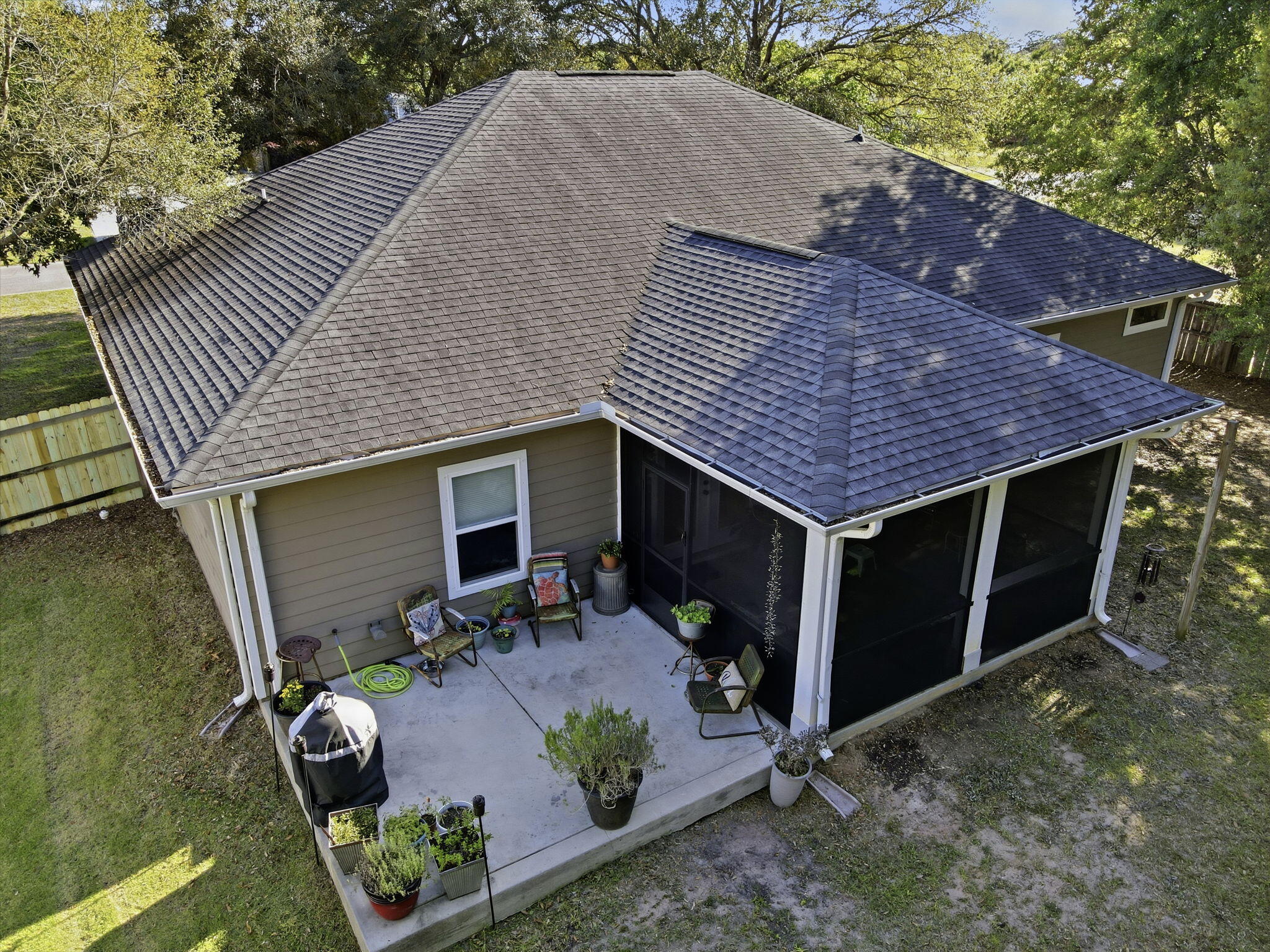 NAVARRE 2ND ADDITION - Residential