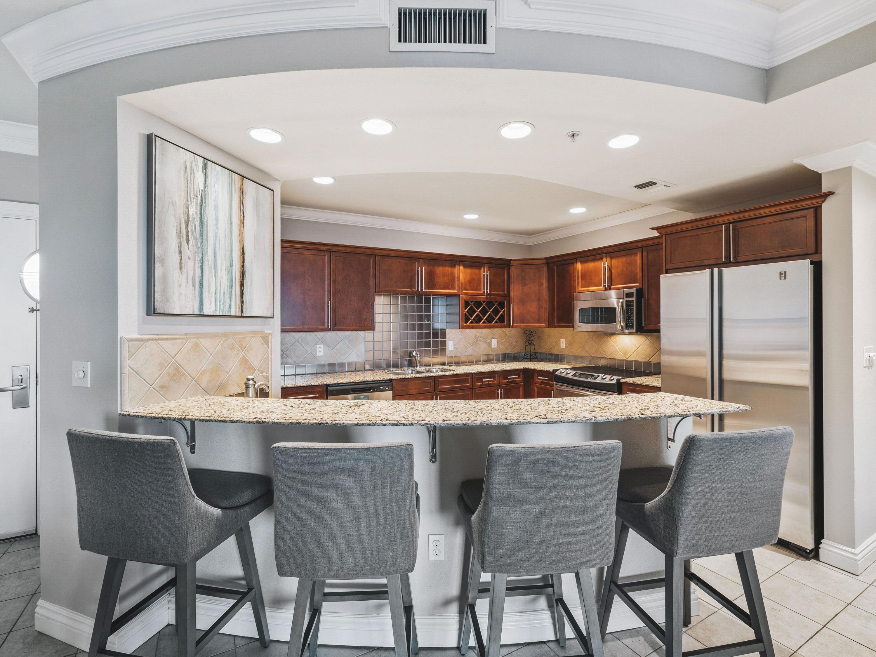 EMERALD GRANDE - Residential