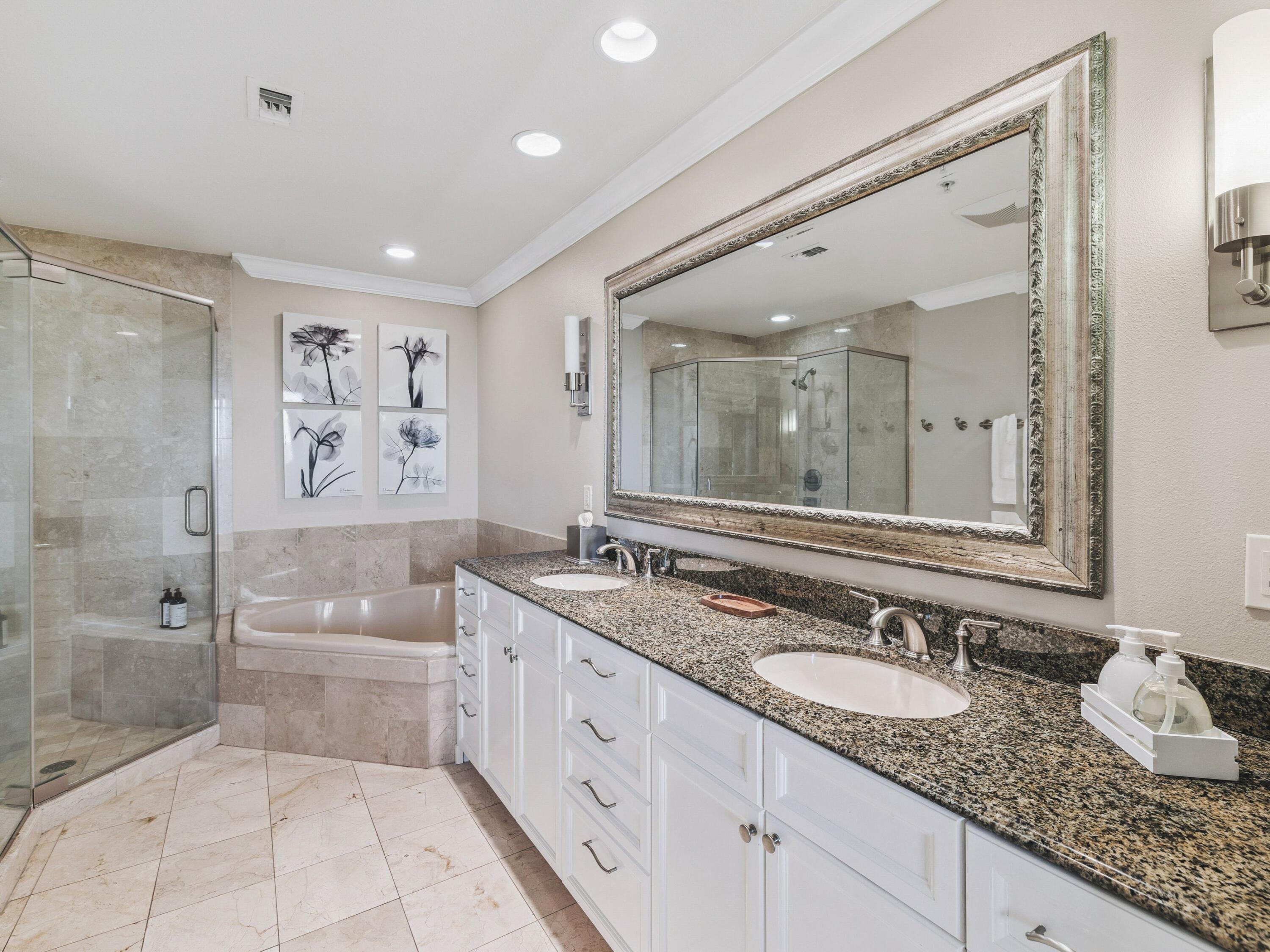 EMERALD GRANDE - Residential