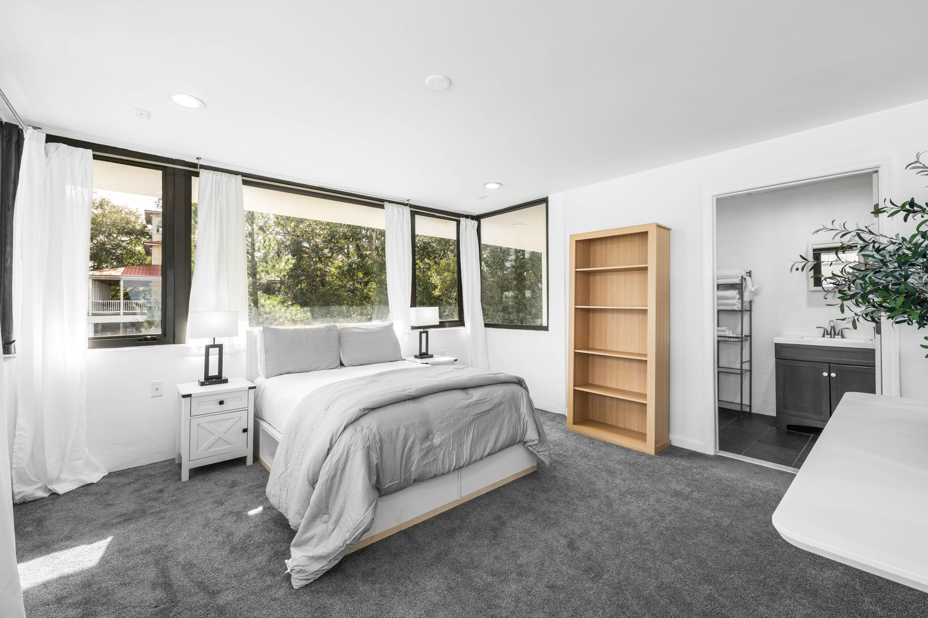 MAGNOLIA BEACH - Residential