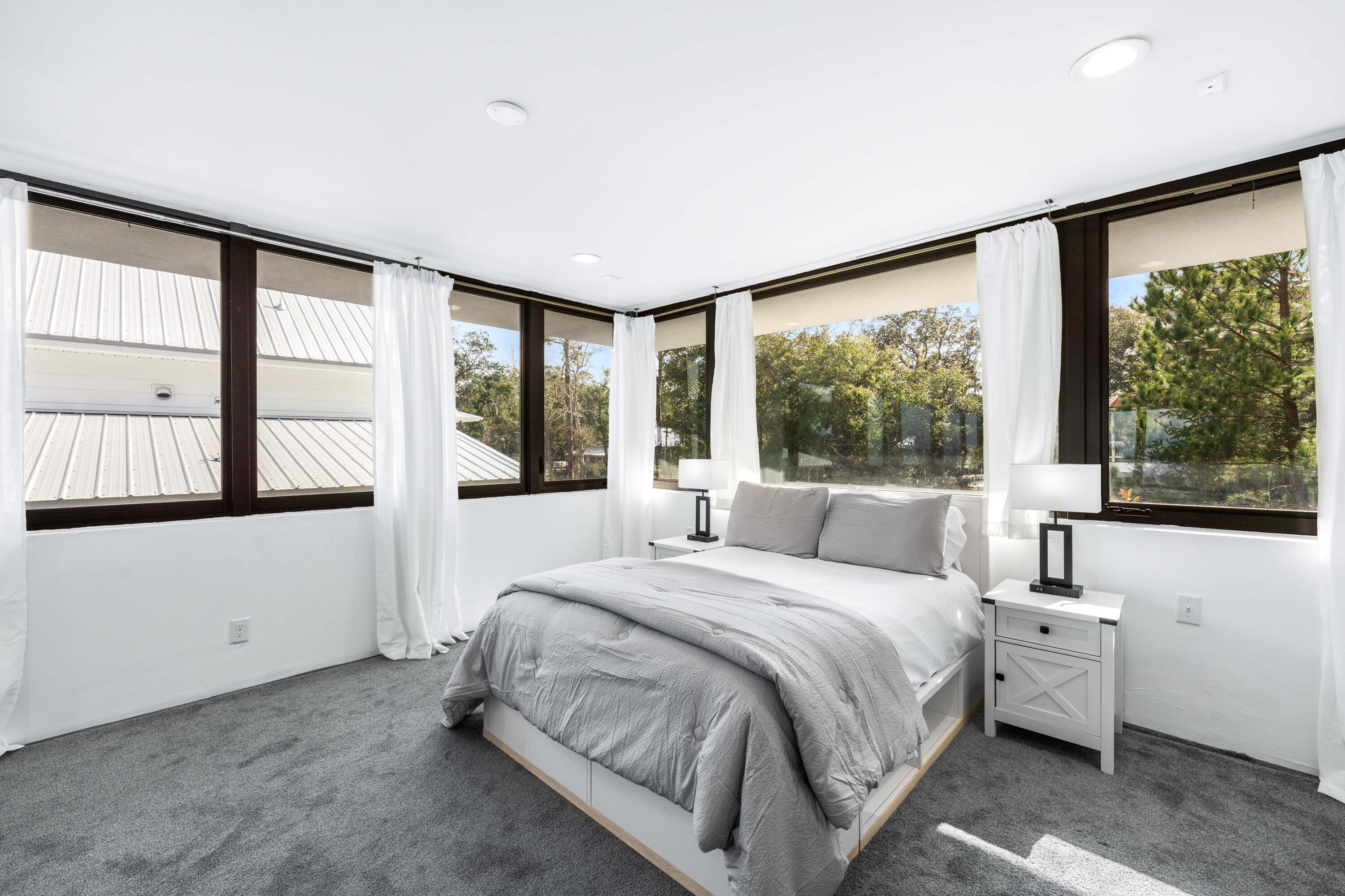 MAGNOLIA BEACH - Residential