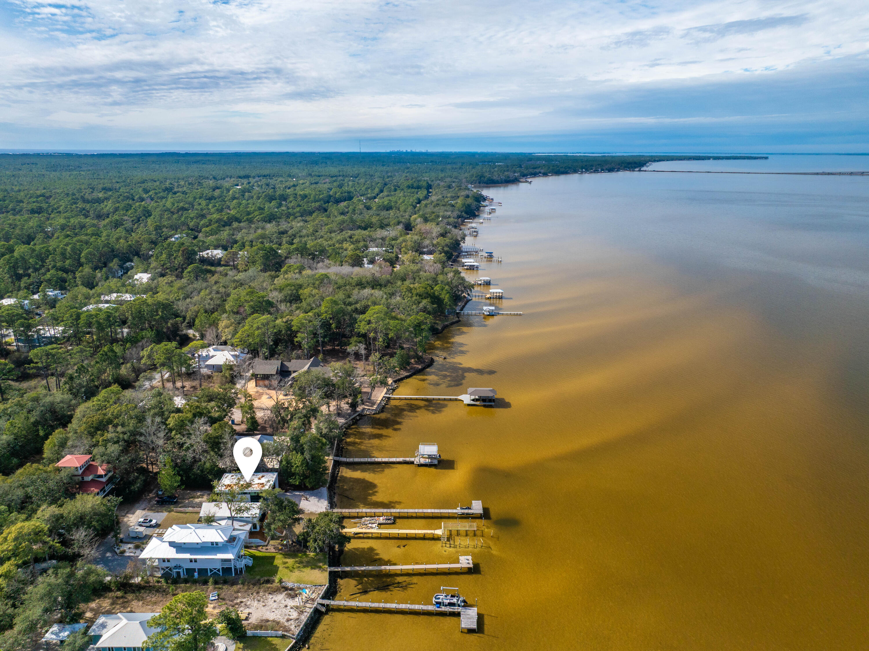 MAGNOLIA BEACH - Residential