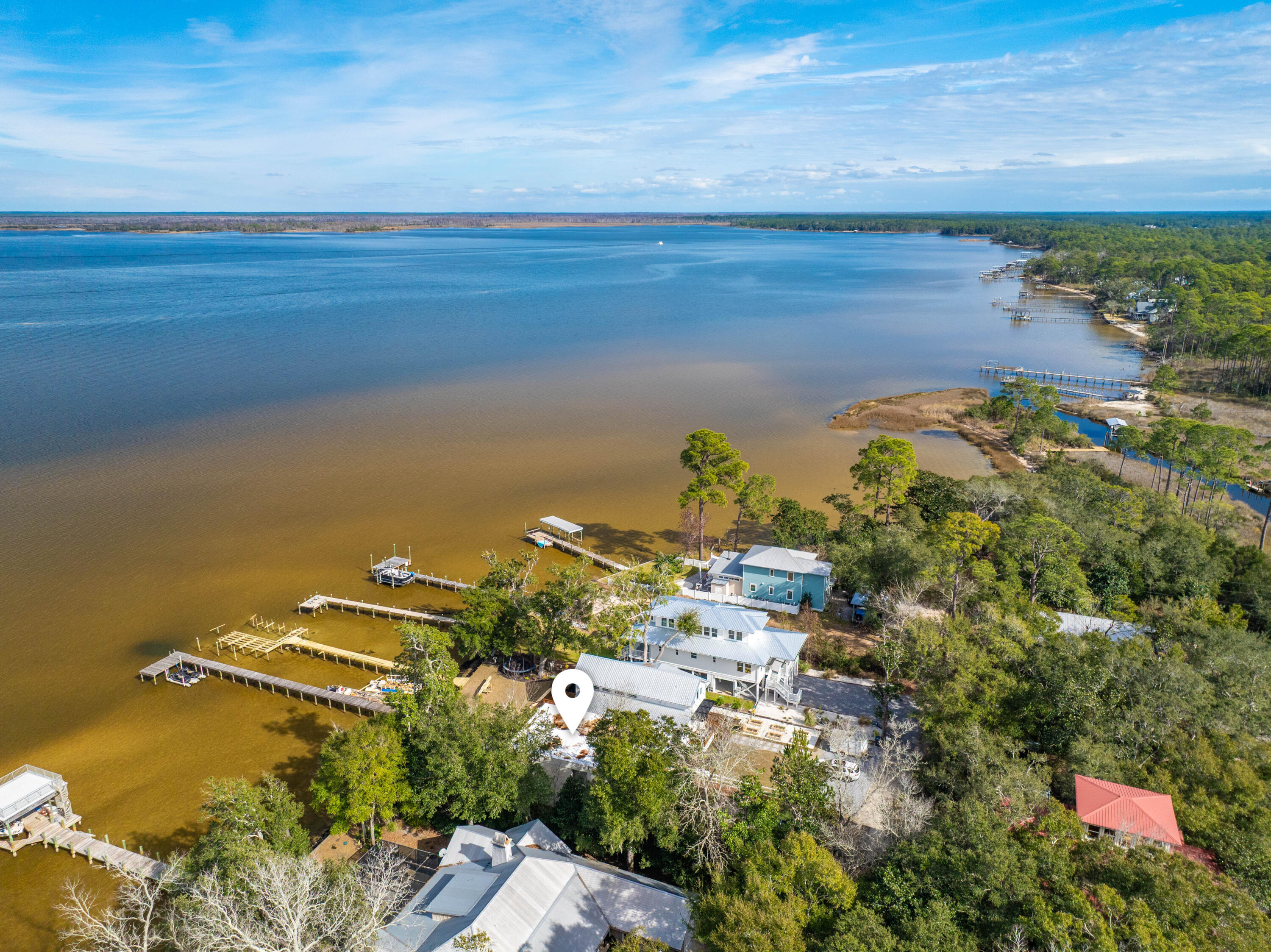 MAGNOLIA BEACH - Residential