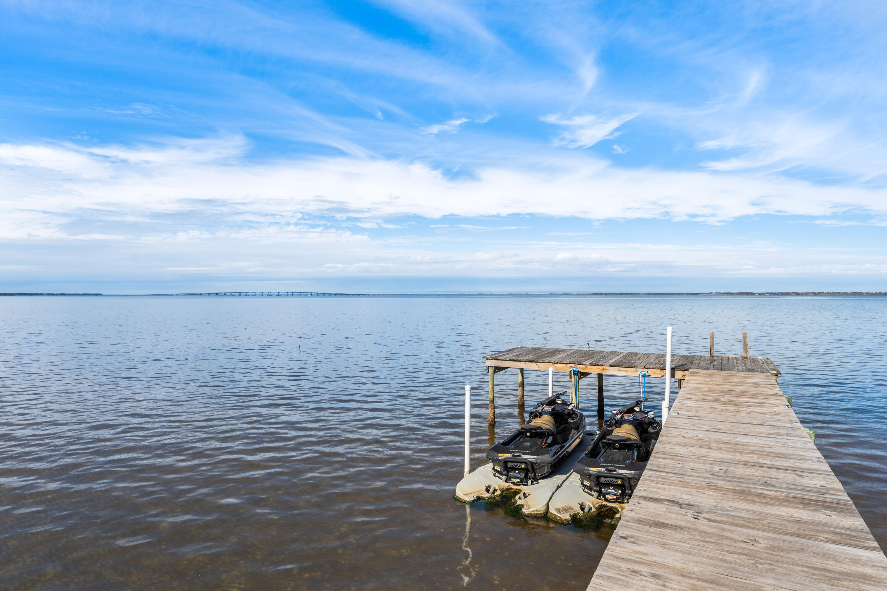 MAGNOLIA BEACH - Residential