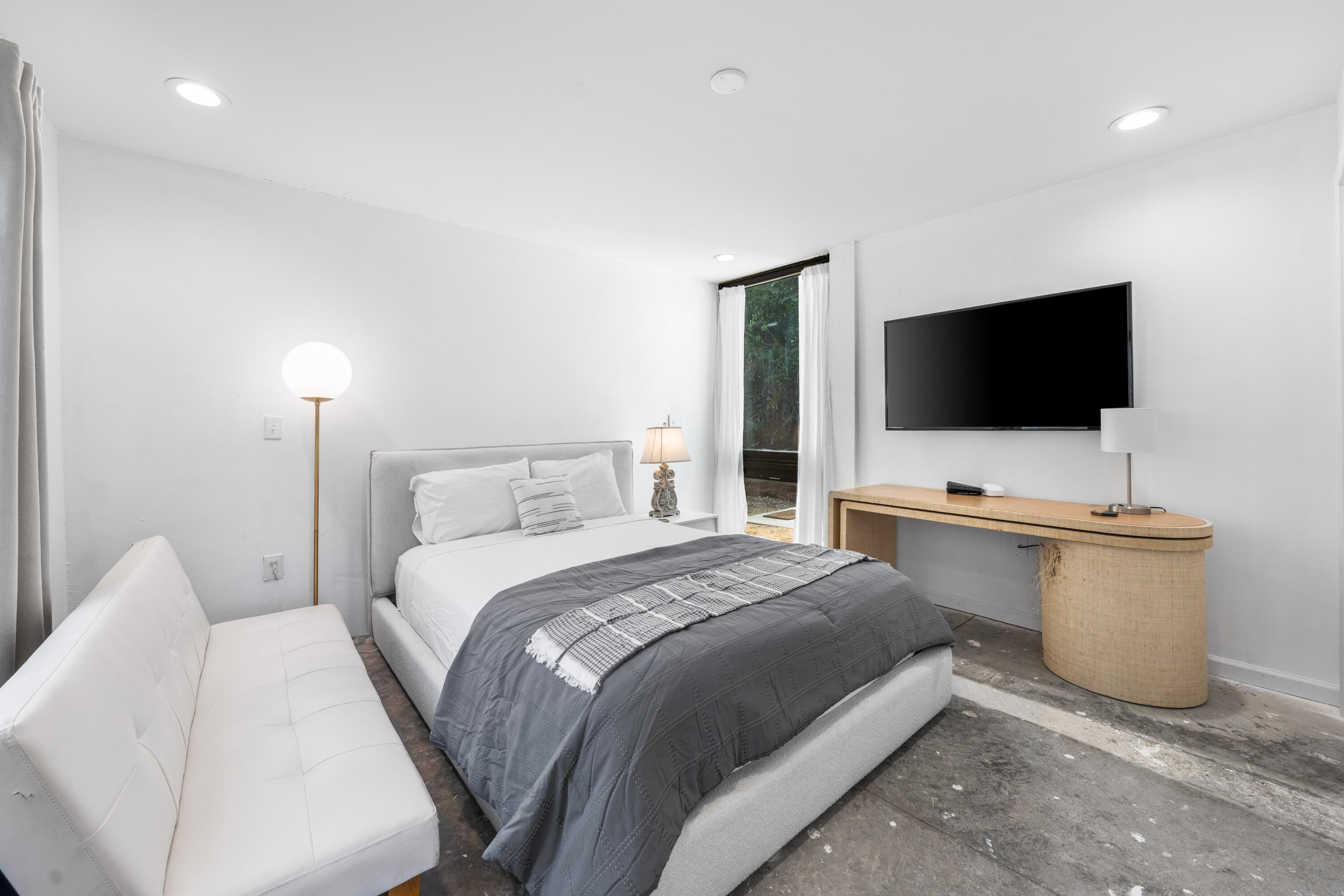 MAGNOLIA BEACH - Residential