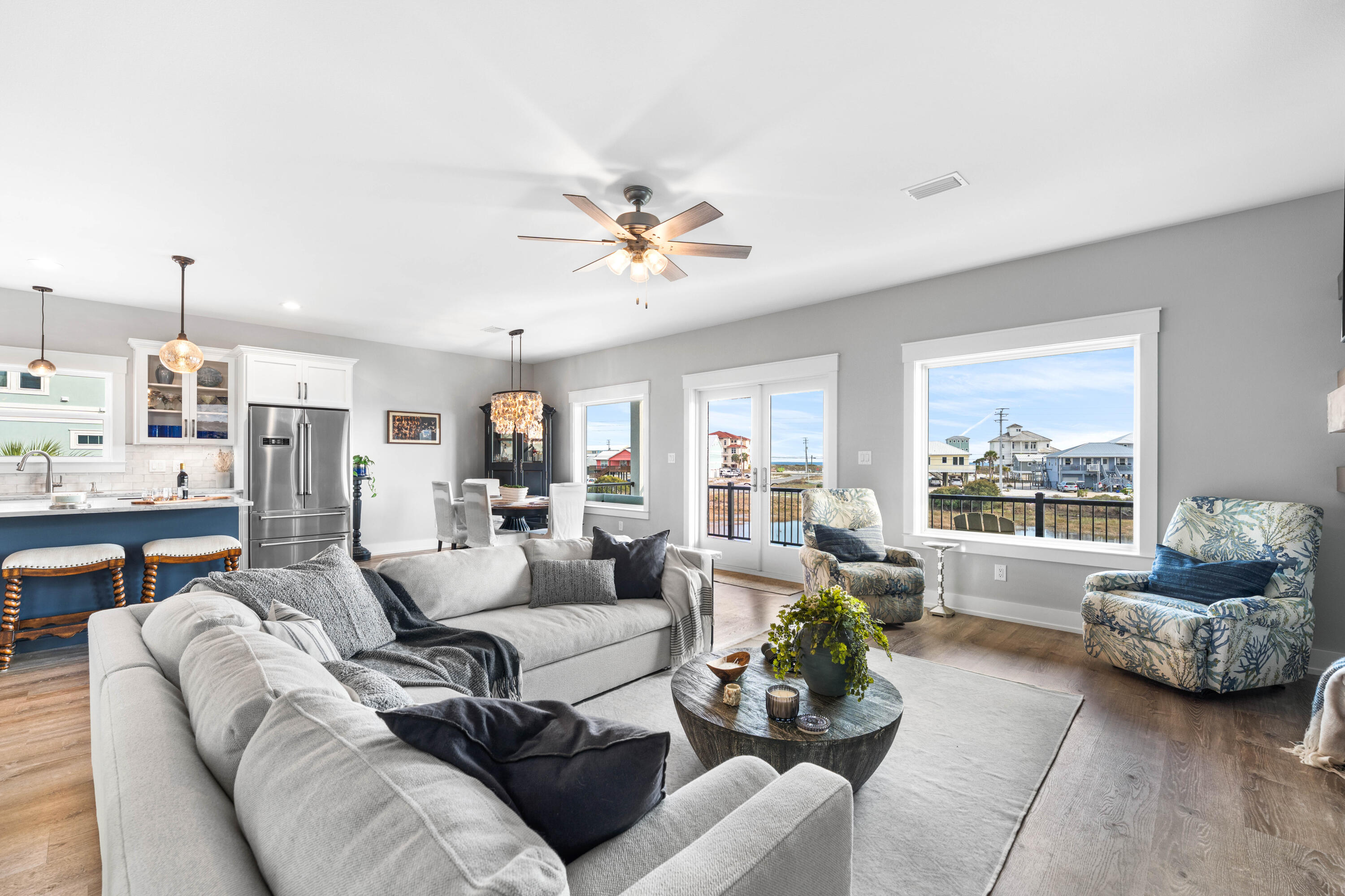 CARIBBEAN ISLES - Residential