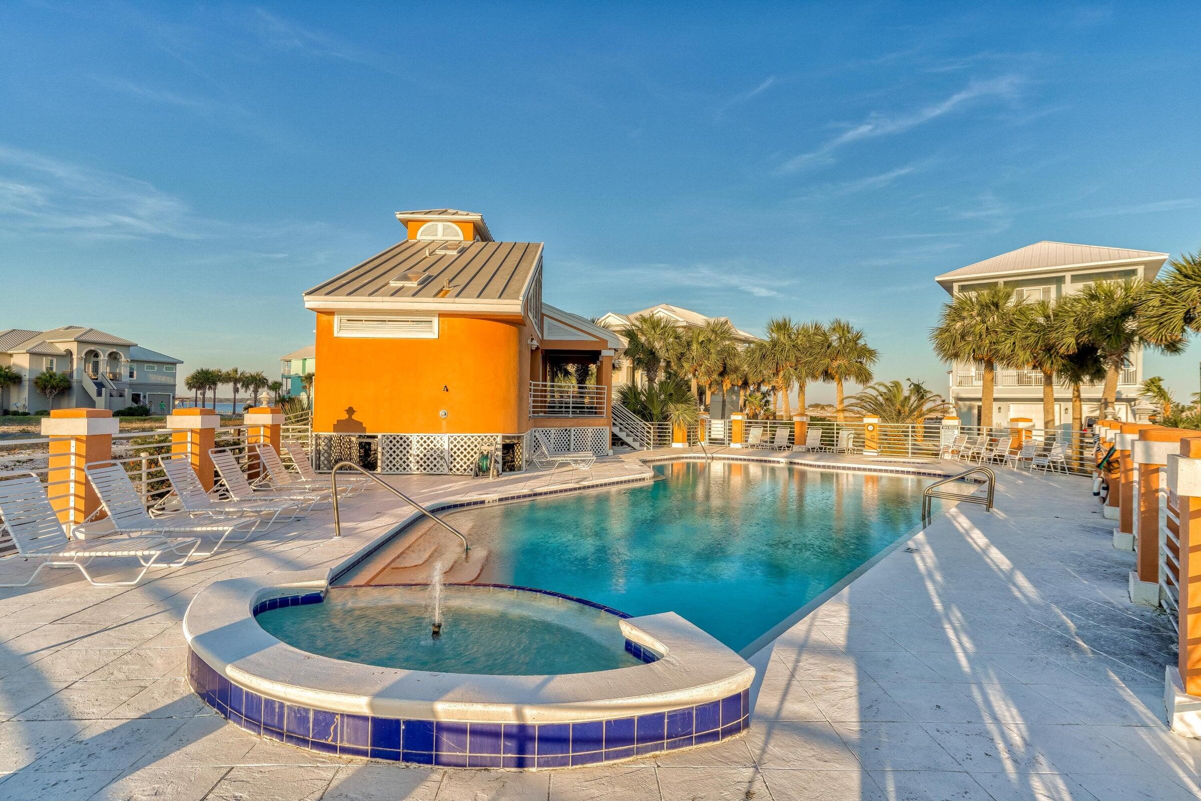 CARIBBEAN ISLES - Residential