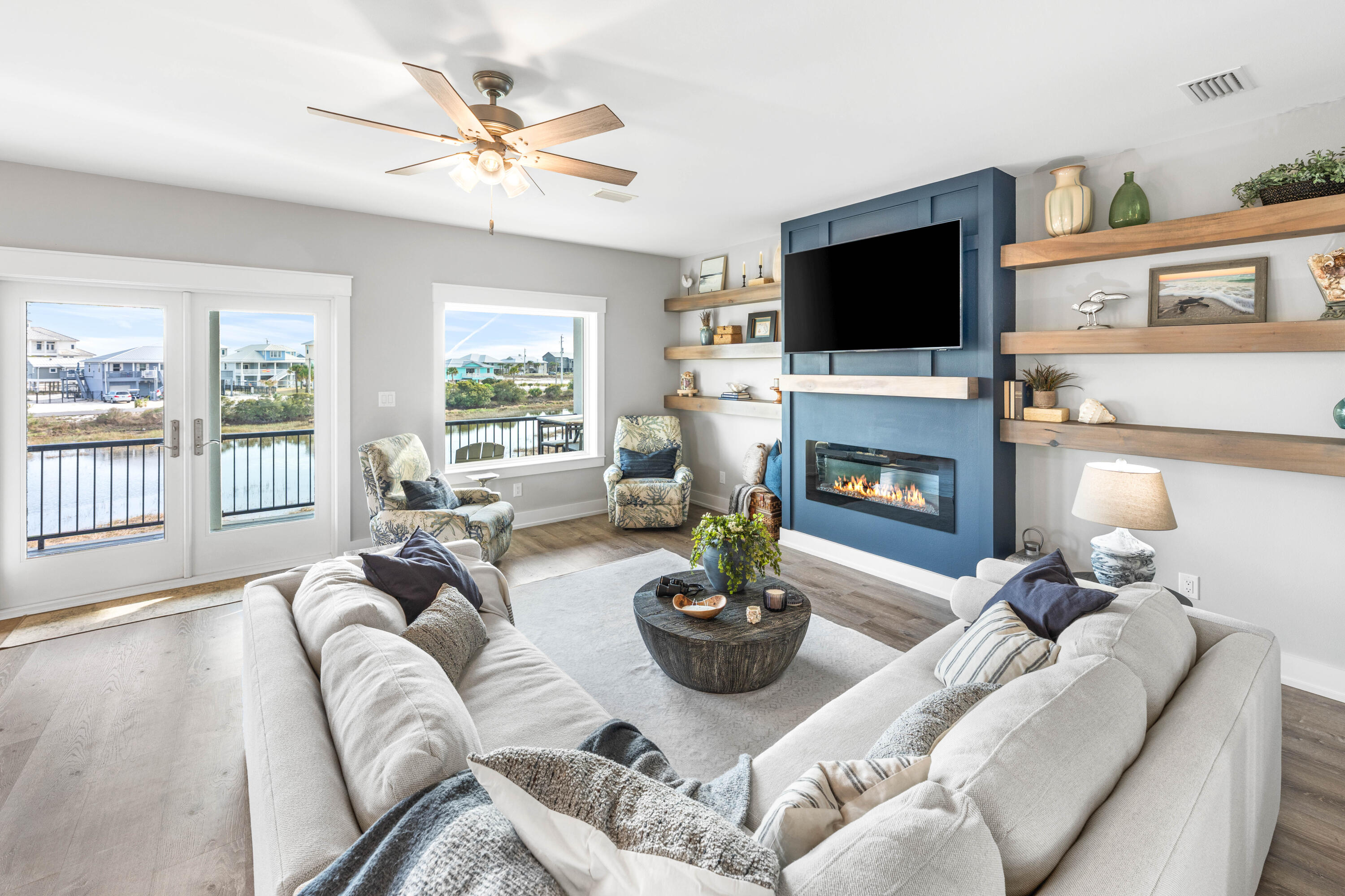 CARIBBEAN ISLES - Residential