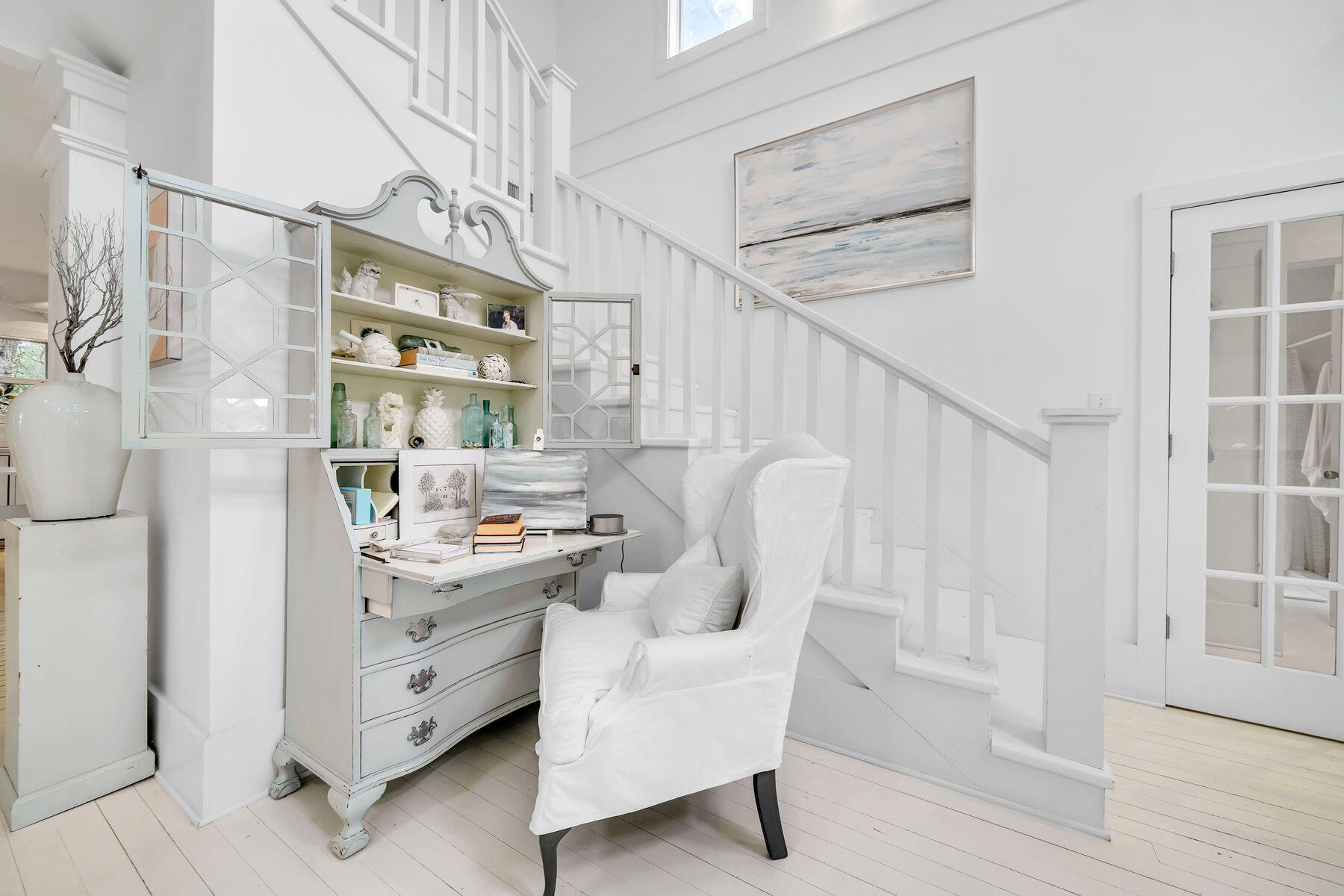 BLUE MOUNTAIN BEACH - Land