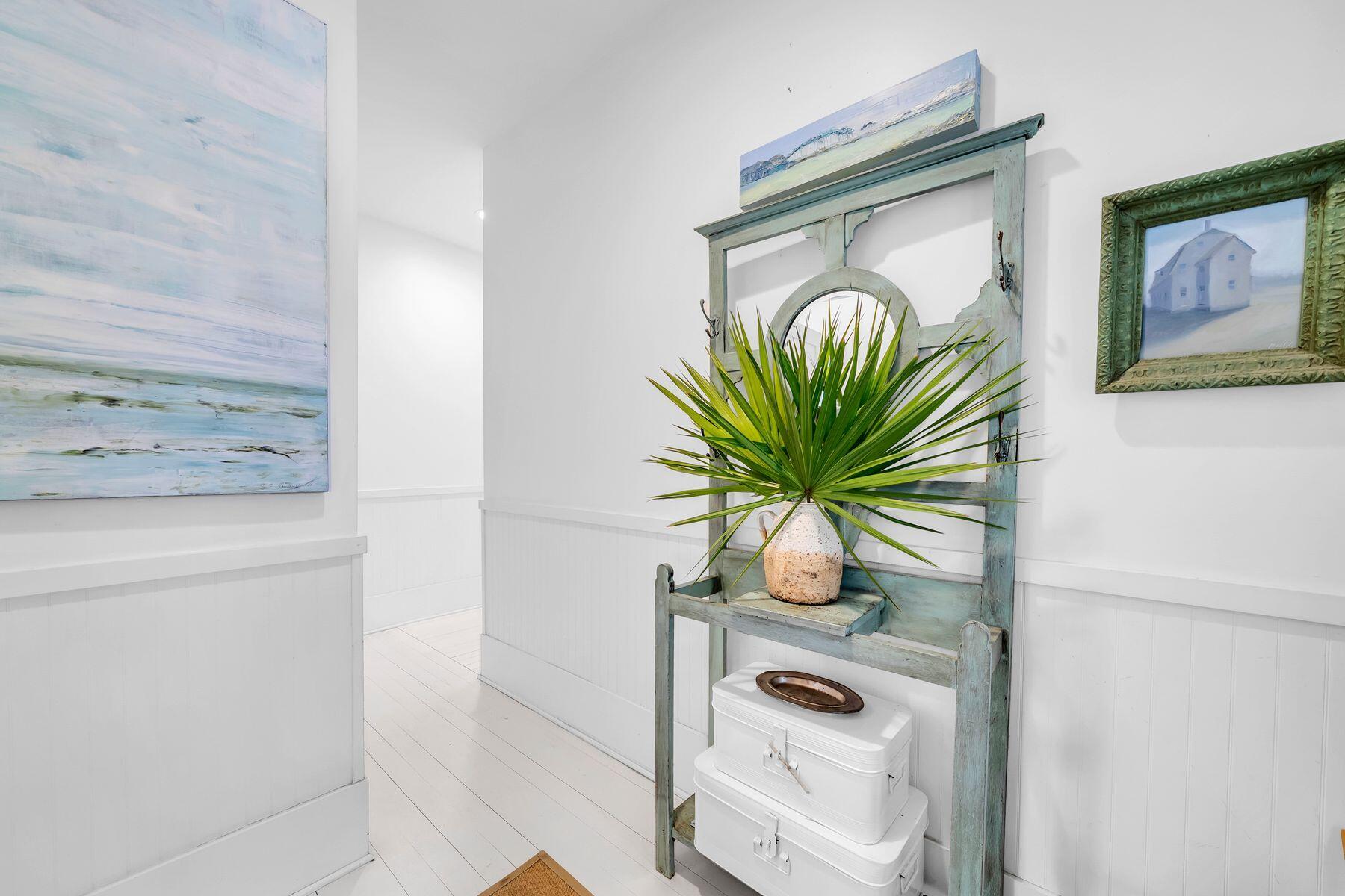 BLUE MOUNTAIN BEACH - Land