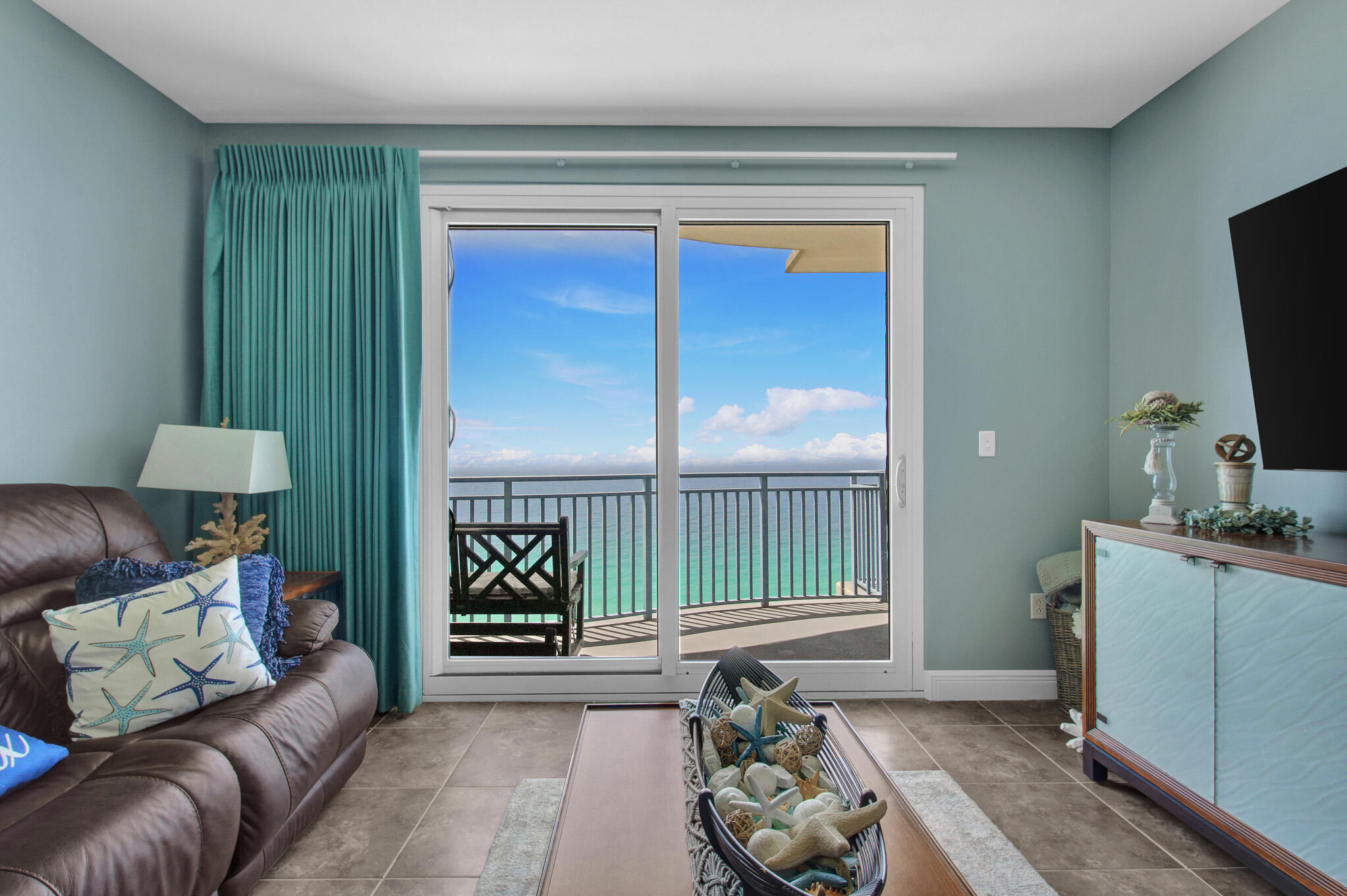 Sterling Breeze - Residential