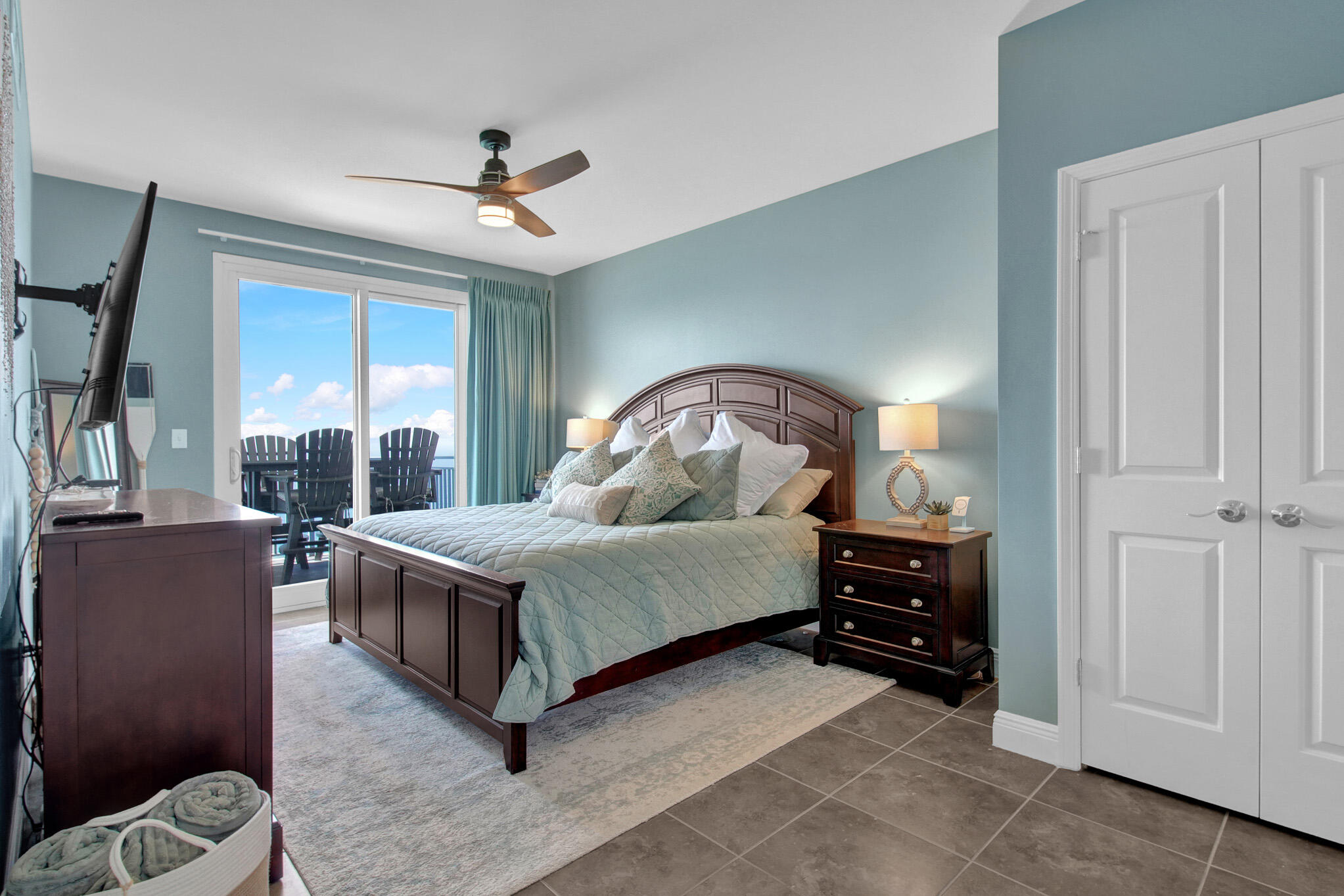 Sterling Breeze - Residential