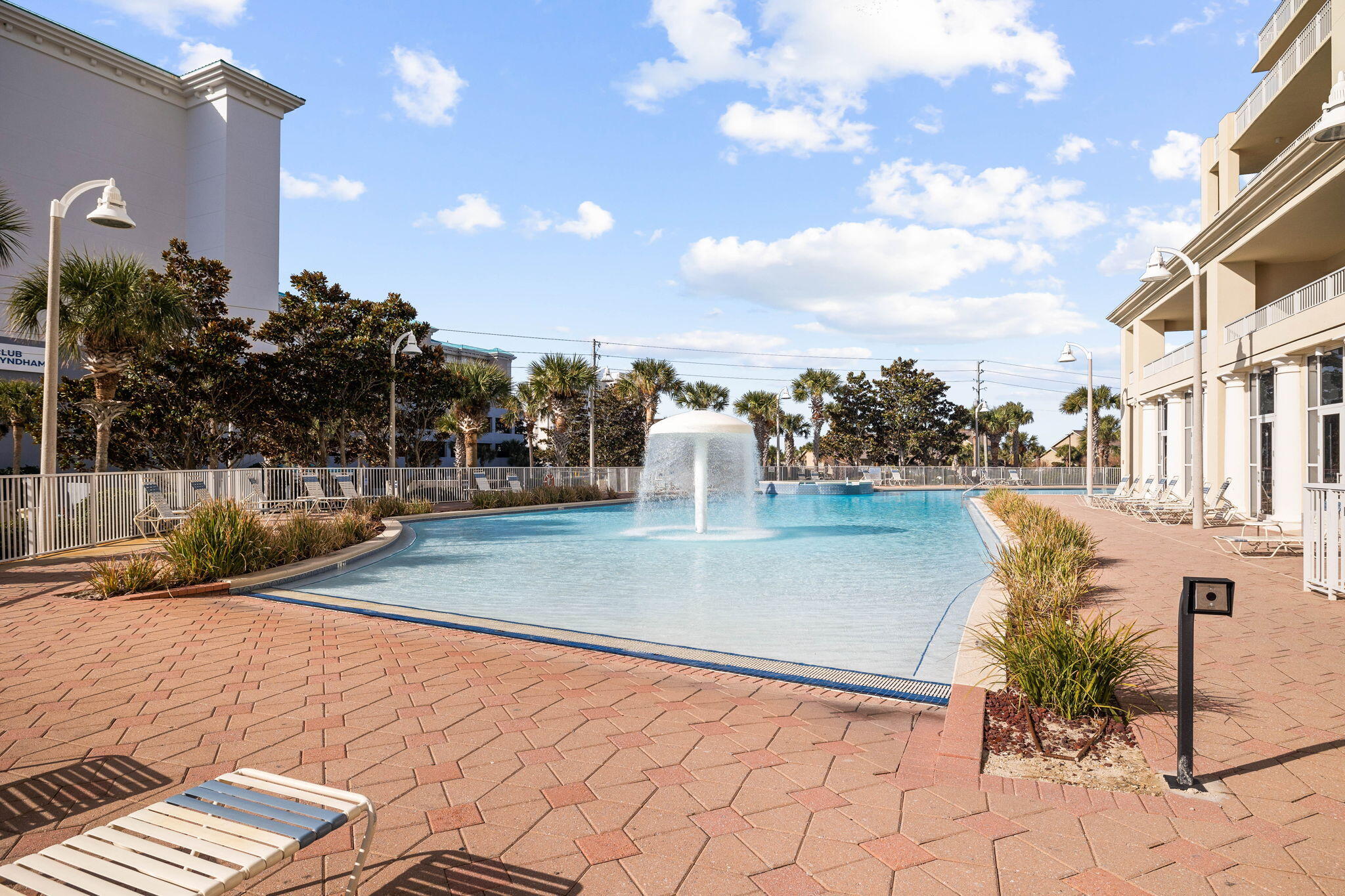 ARIEL DUNES - Residential