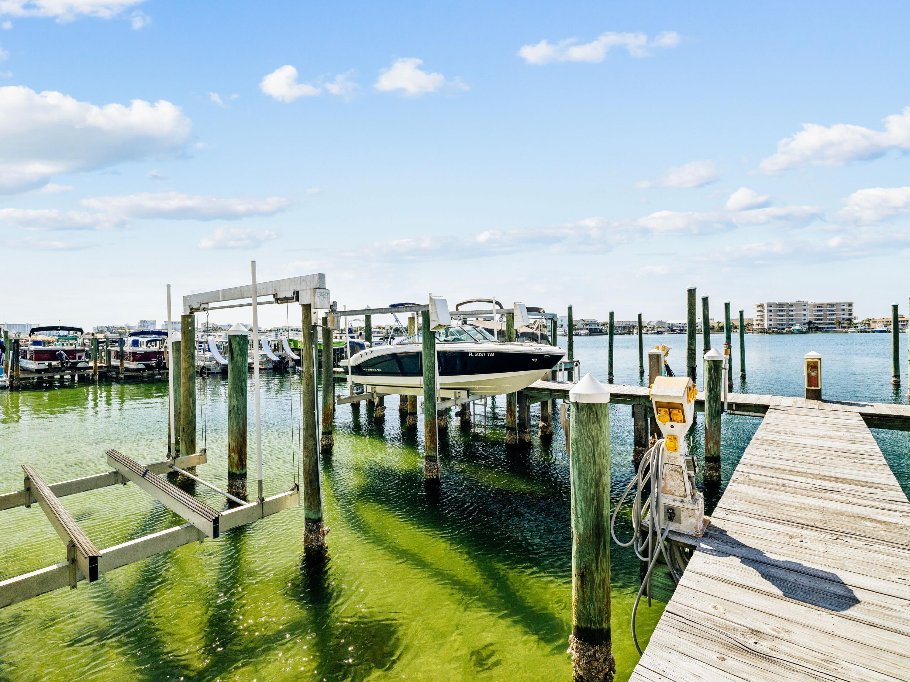 DESTIN HARBOR PLACE - Residential